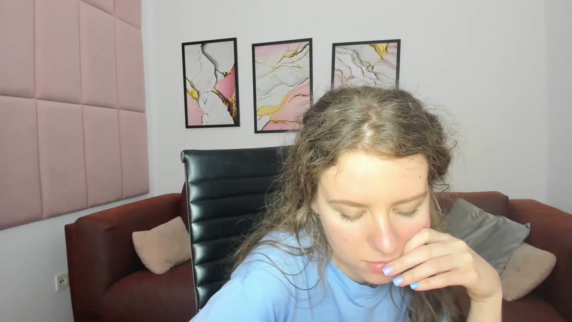 Gallery image thumbnail from LanaBelll's myfreecams stream on, 03/31/2024, 14:29 image 14 of 20