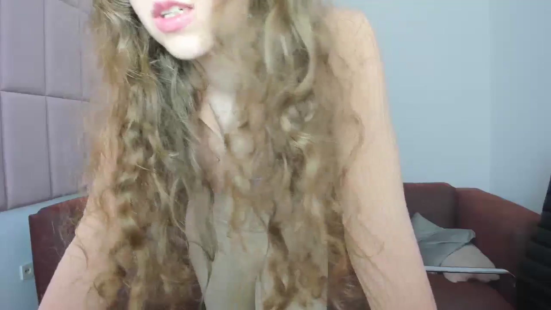 Gallery image thumbnail from LanaBelll's myfreecams stream on, 04/07/2024, 13:15 image 17 of 20