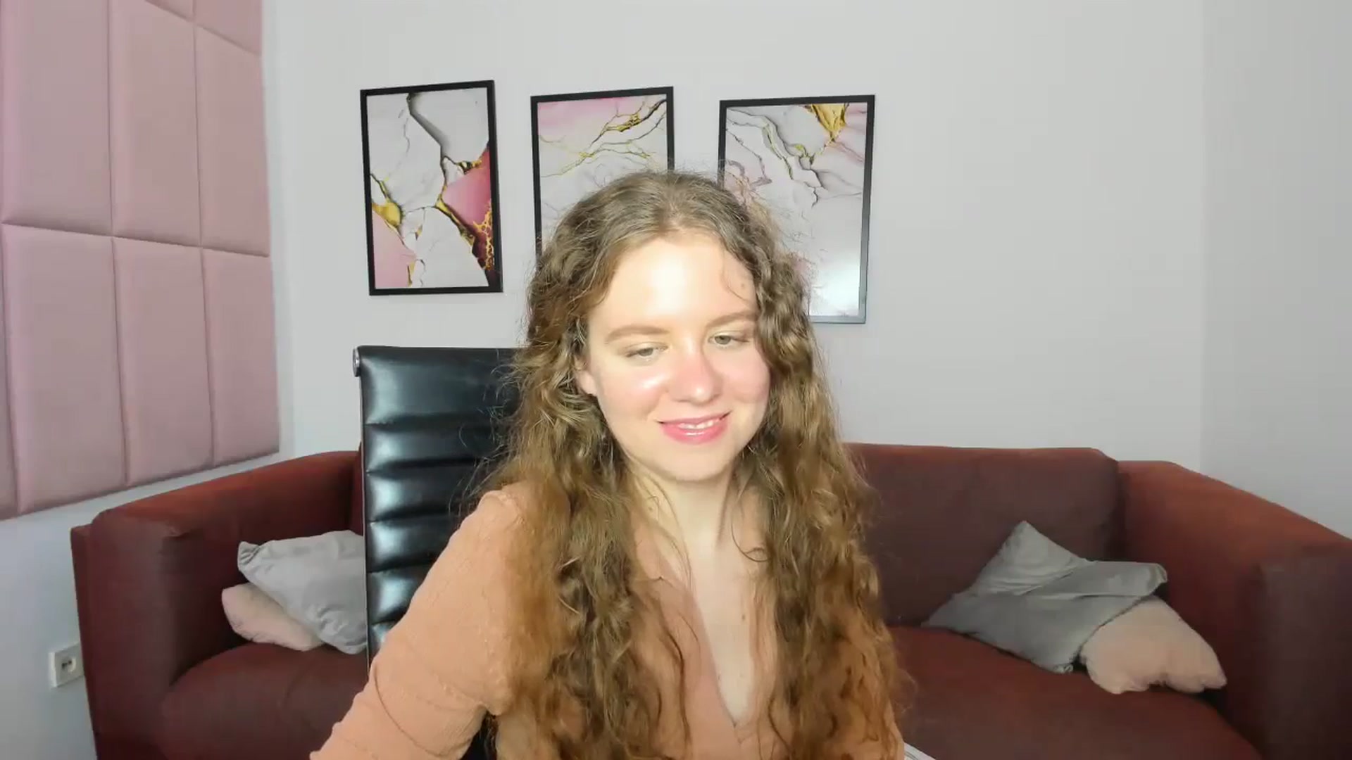 Gallery image thumbnail from LanaBelll's myfreecams stream on, 04/07/2024, 13:15 image 7 of 20