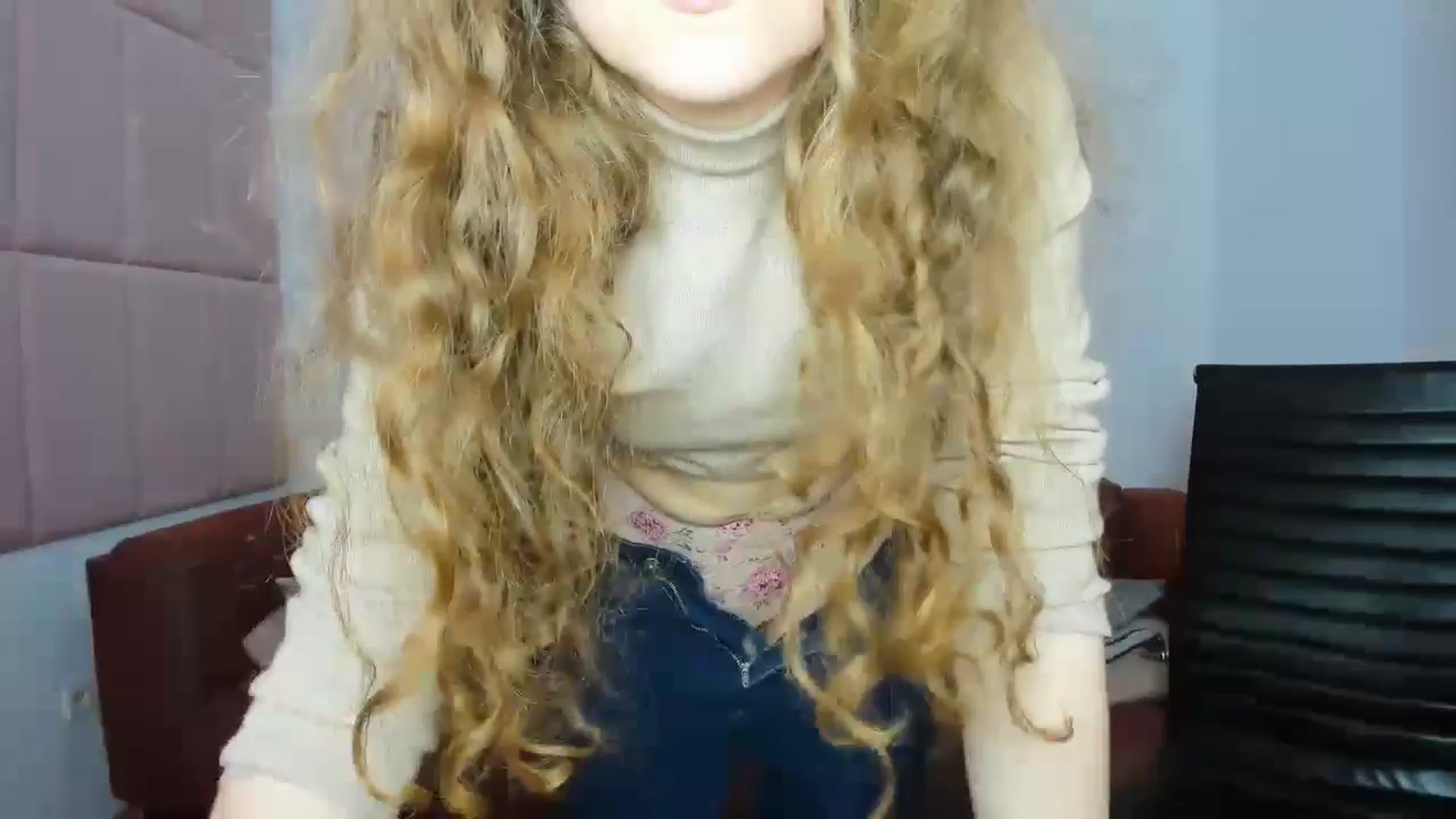 Gallery image thumbnail from LanaBelll's myfreecams stream on, 04/22/2024, 14:39 image 19 of 20