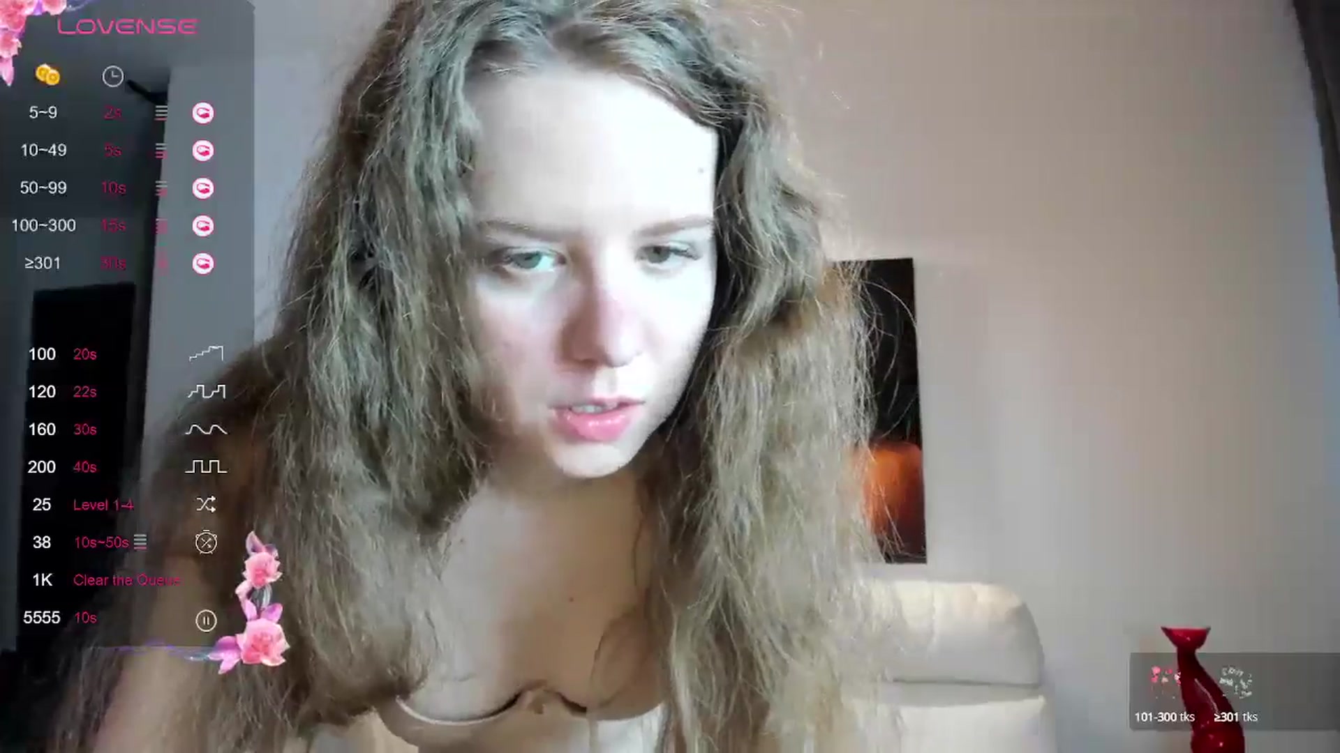 Gallery image thumbnail from LanaBelll's myfreecams stream on, 05/13/2024, 18:20 image 16 of 20