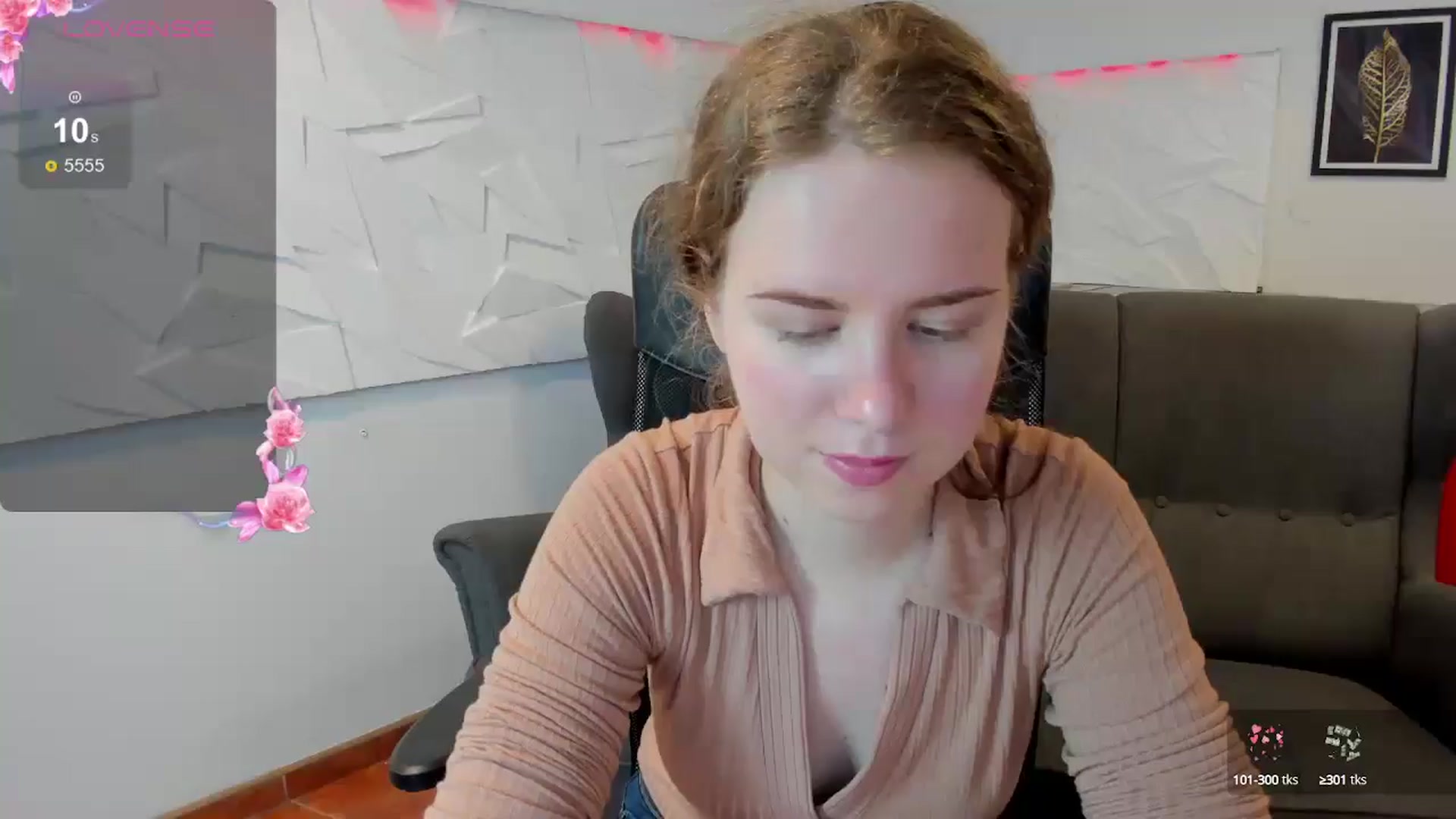 Gallery image thumbnail from LanaBelll's myfreecams stream on, 06/03/2024, 13:51 image 3 of 20