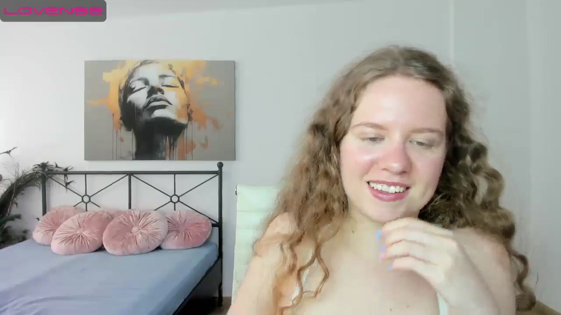 Gallery image thumbnail from LanaBelll's myfreecams stream on, 07/05/2024, 14:35 image 10 of 20