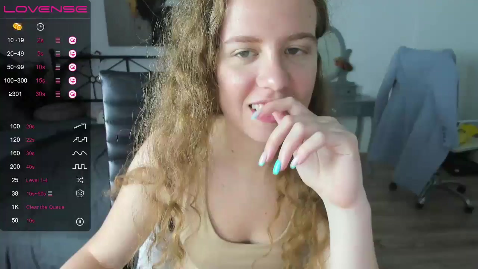 Gallery image thumbnail from LanaBelll's myfreecams stream on, 10/06/2024, 16:02 image 19 of 20