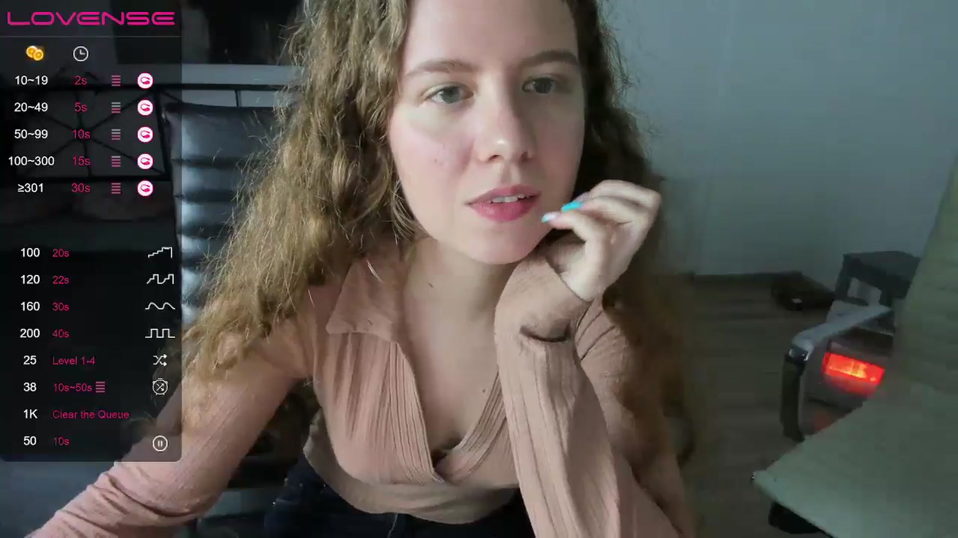 Gallery image thumbnail from LanaBelll's myfreecams stream on, 10/12/2024, 19:22 image 7 of 20