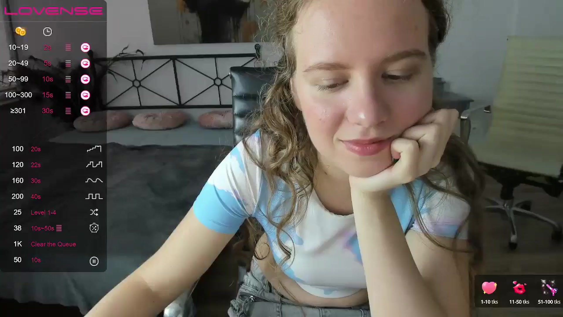 Gallery image thumbnail from LanaBelll's myfreecams stream on, 10/13/2024, 14:31 image 14 of 20