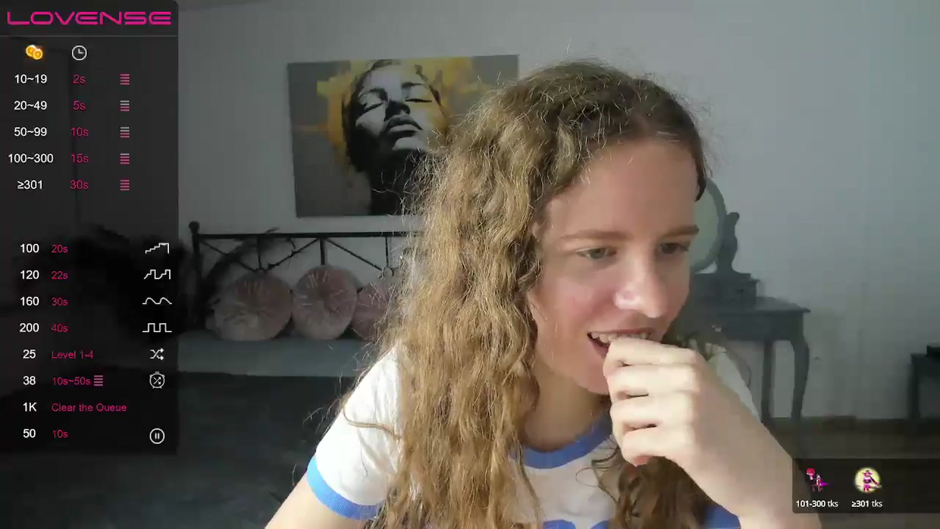 Gallery image thumbnail from LanaBelll's myfreecams stream on, 10/18/2024, 20:13 image 13 of 20