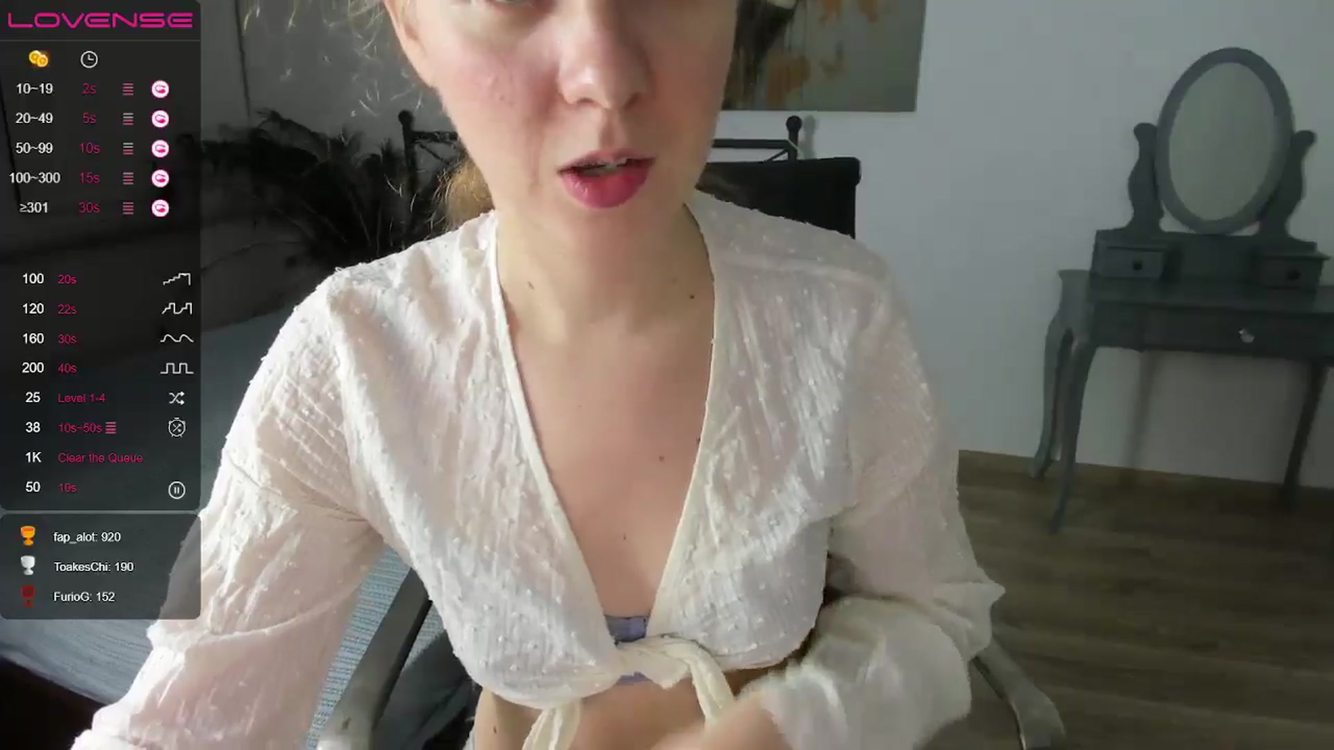 Gallery image thumbnail from LanaBelll's myfreecams stream on, 10/20/2024, 16:15 image 15 of 20
