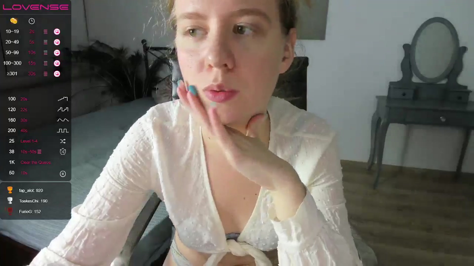 Gallery image thumbnail from LanaBelll's myfreecams stream on, 10/20/2024, 16:15 image 13 of 20