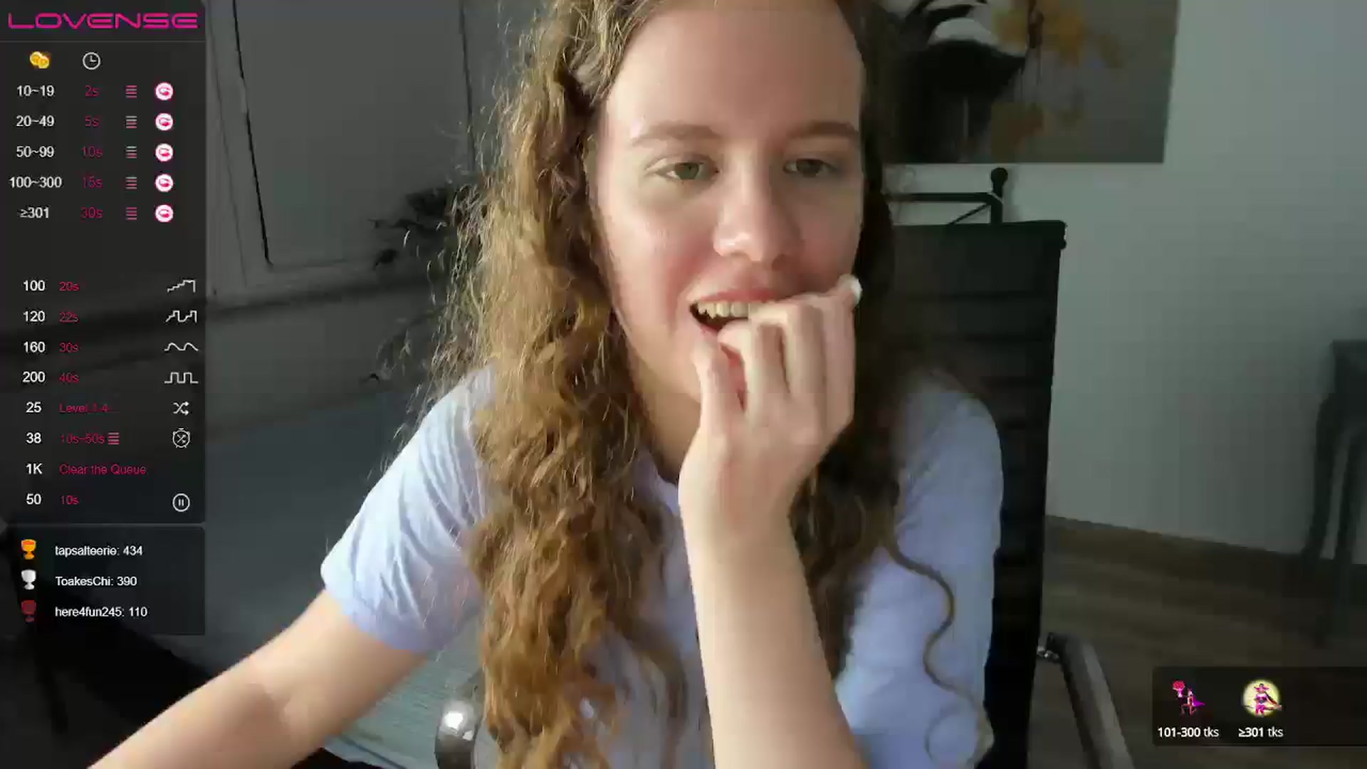 Gallery image thumbnail from LanaBelll's myfreecams stream on, 10/23/2024, 17:28 image 1 of 20