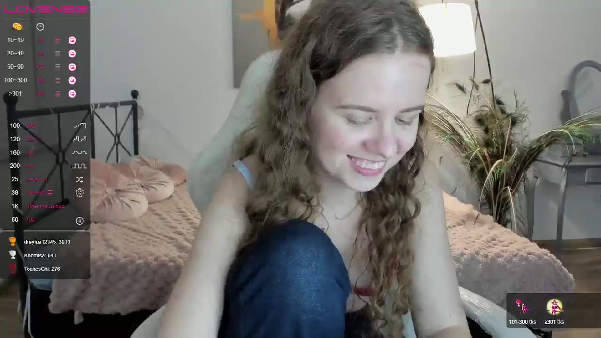 Gallery image thumbnail from LanaBelll's myfreecams stream on, 11/28/2024, 21:03 image 10 of 20
