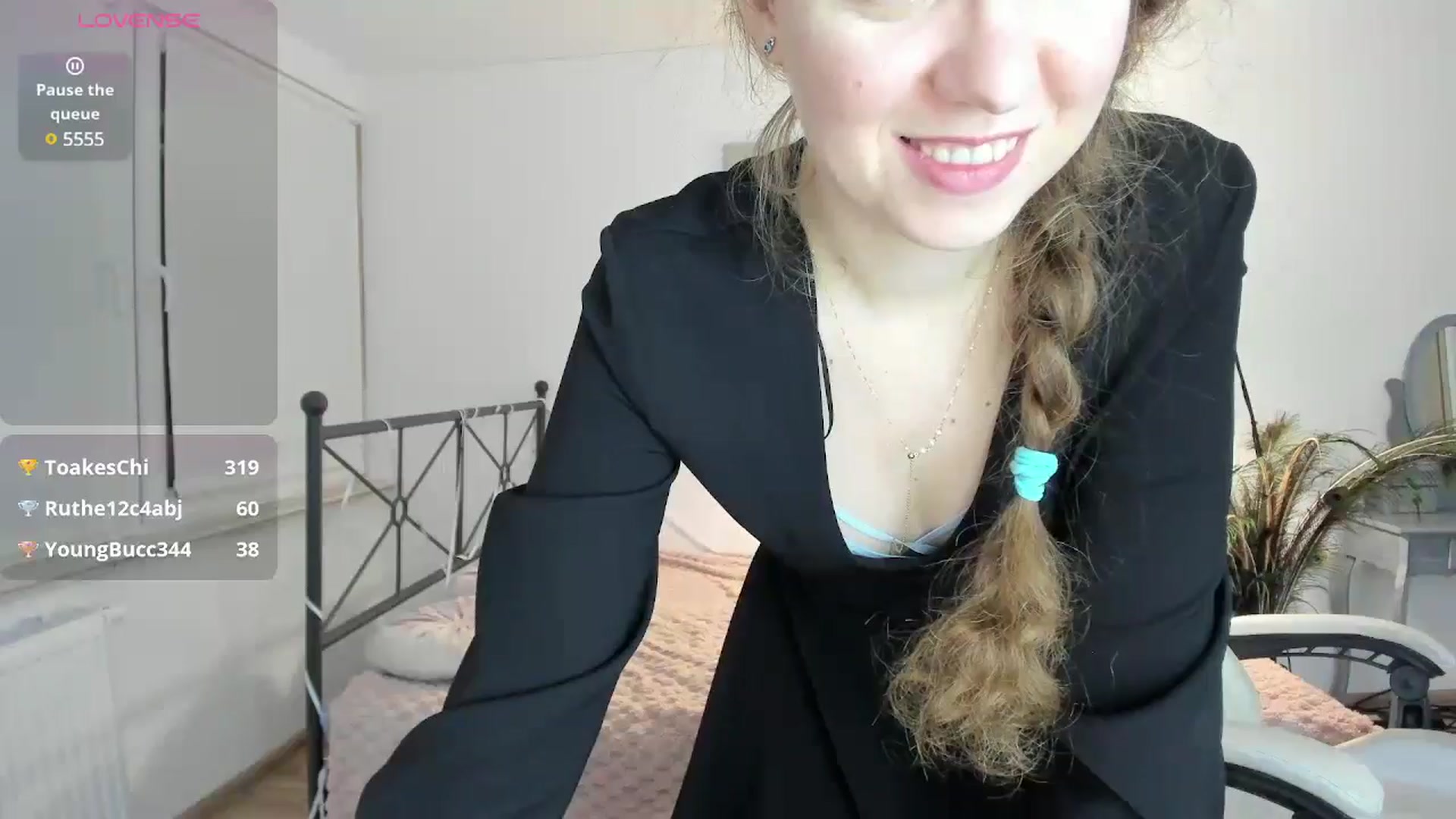 Gallery image thumbnail from LanaBelll's myfreecams stream on, 12/15/2024, 17:54 image 6 of 20