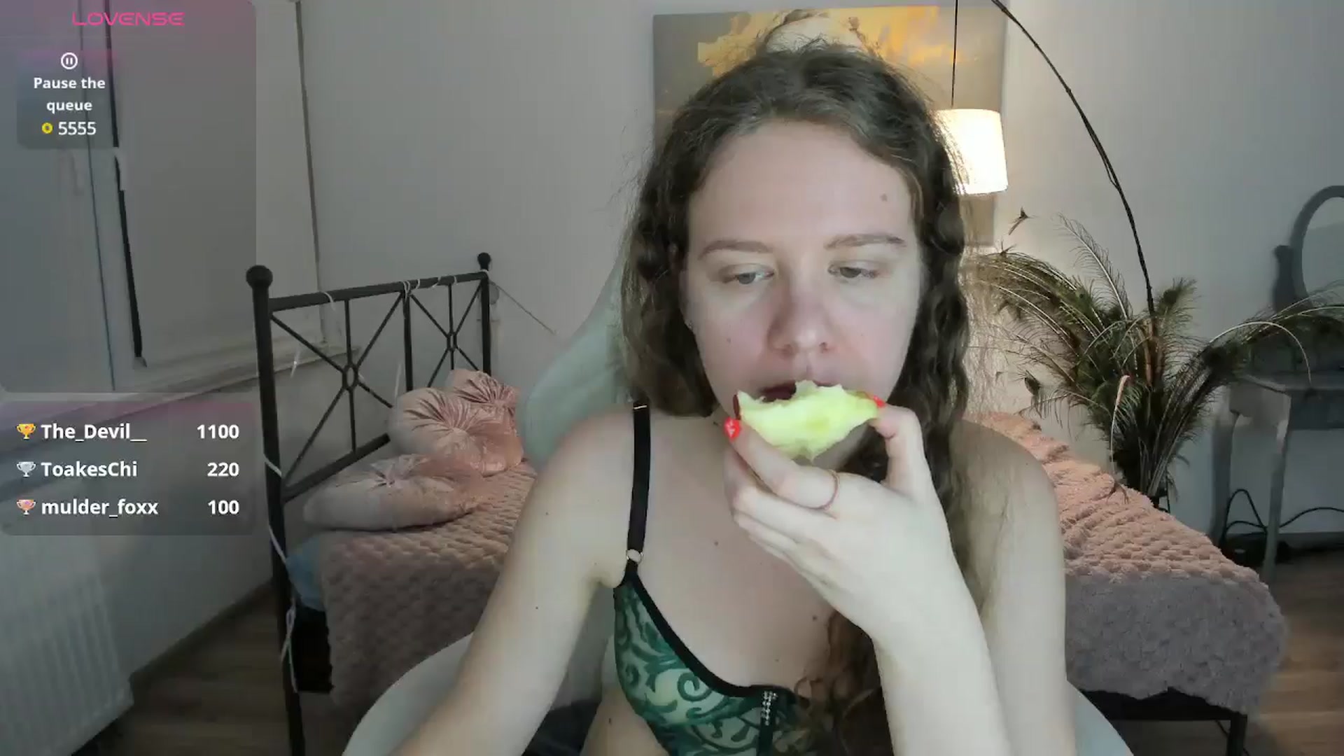 Gallery image thumbnail from LanaBelll's myfreecams stream on, 12/22/2024, 16:19 image 16 of 20
