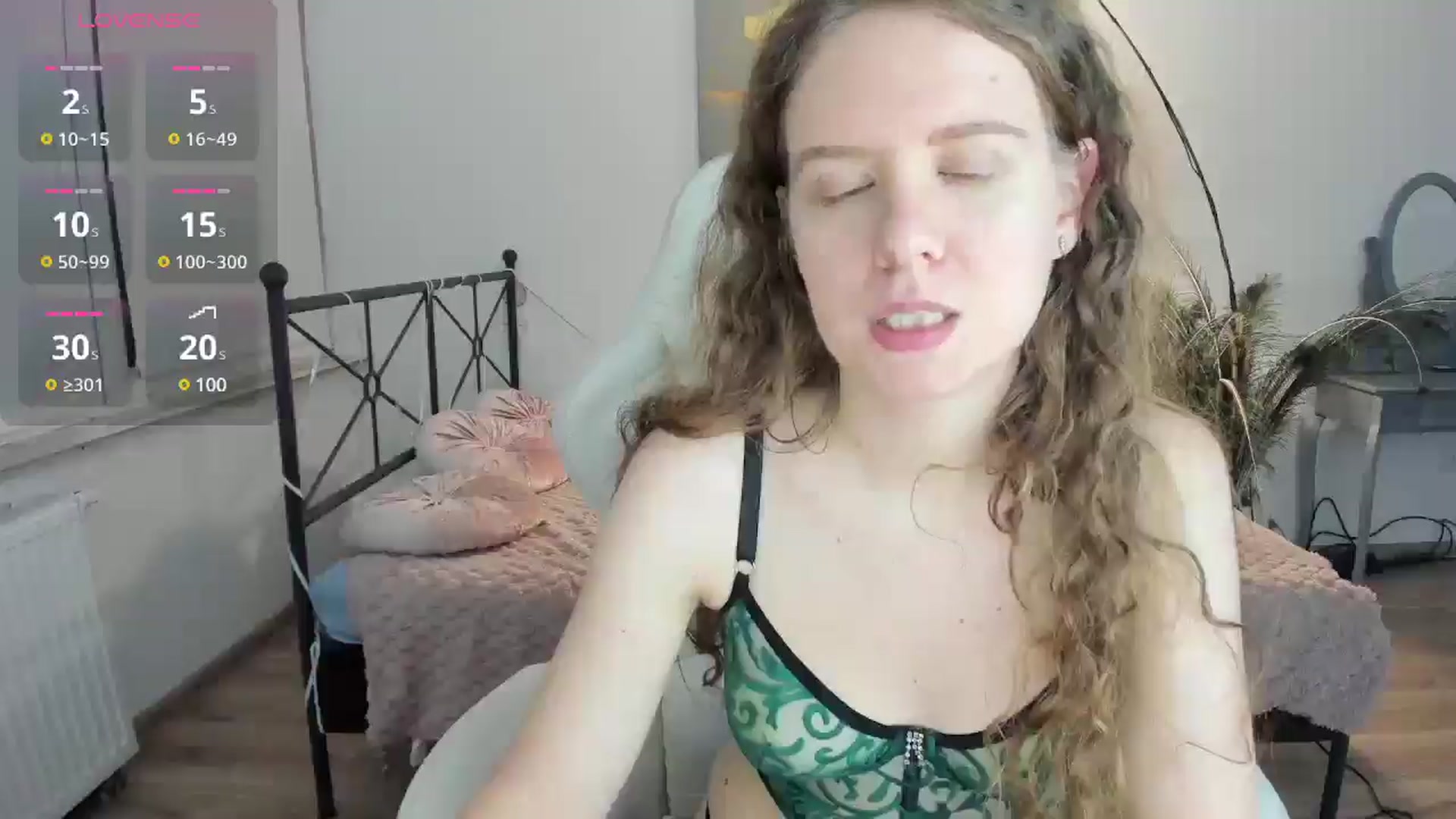 Gallery image thumbnail from LanaBelll's myfreecams stream on, 12/22/2024, 21:10 image 18 of 20