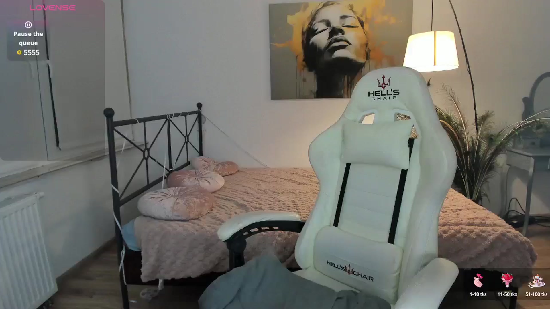 Gallery image thumbnail from LanaBelll's myfreecams stream on, 12/27/2024, 20:57 image 15 of 20