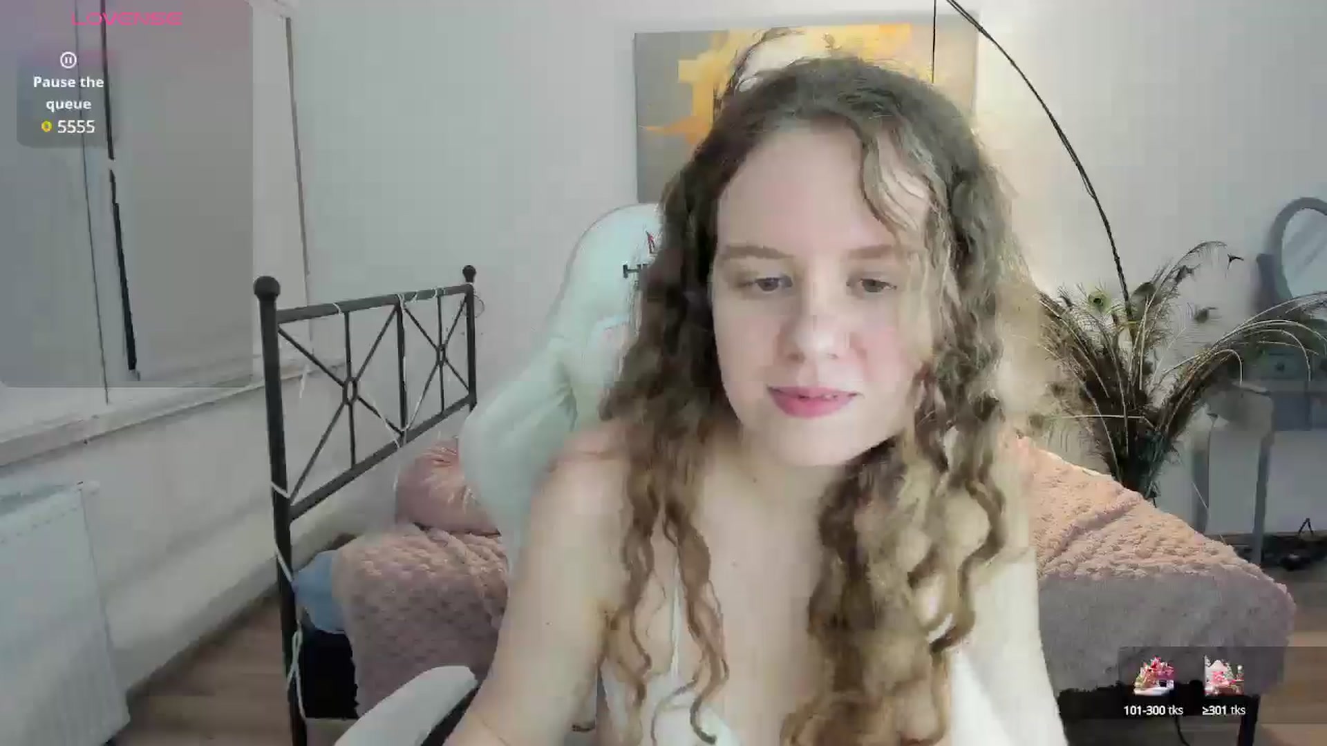 Gallery image thumbnail from LanaBelll's myfreecams stream on, 01/15/2025, 20:08 image 6 of 20