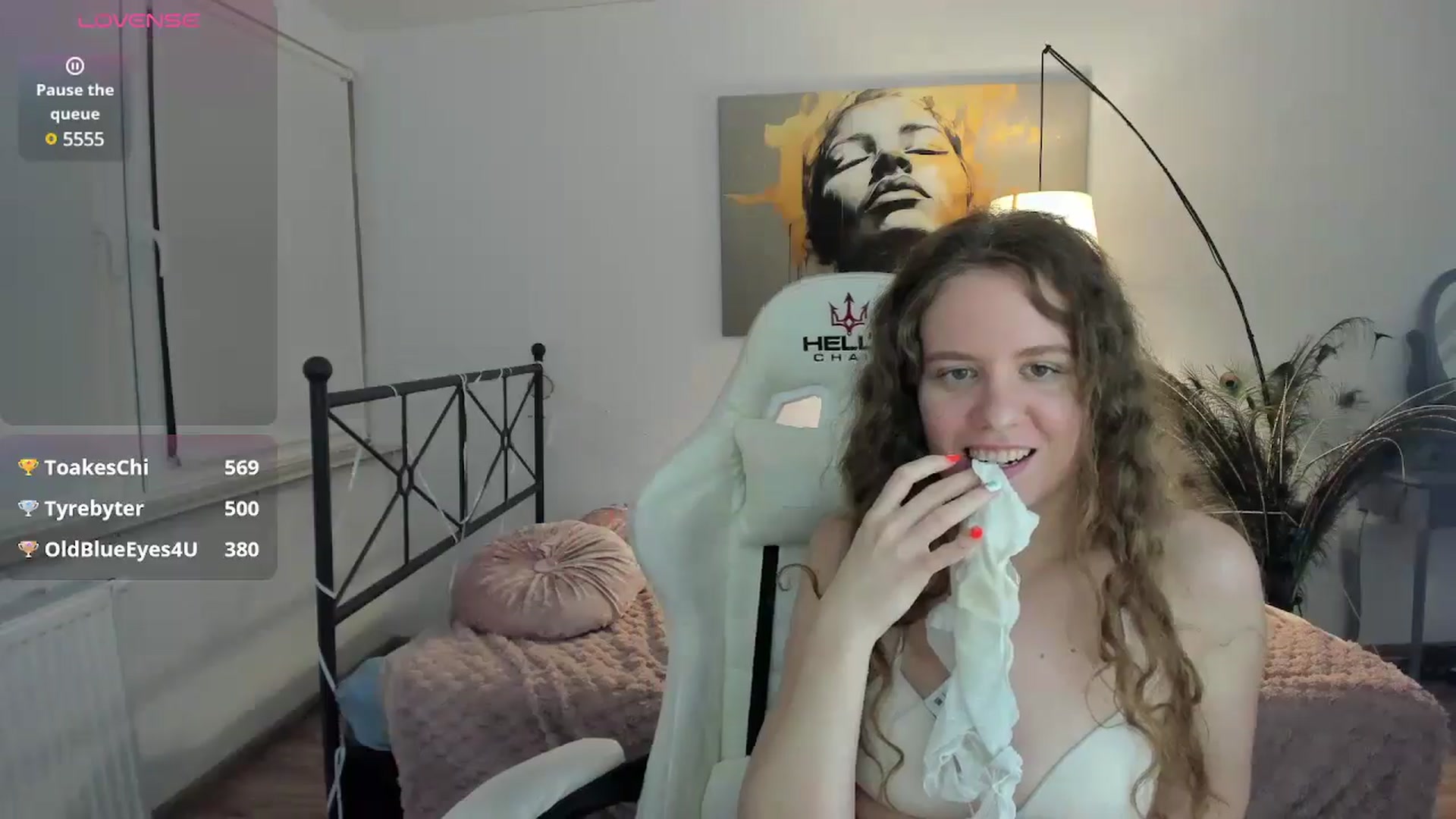 Gallery image thumbnail from LanaBelll's myfreecams stream on, 01/15/2025, 21:05 image 11 of 20
