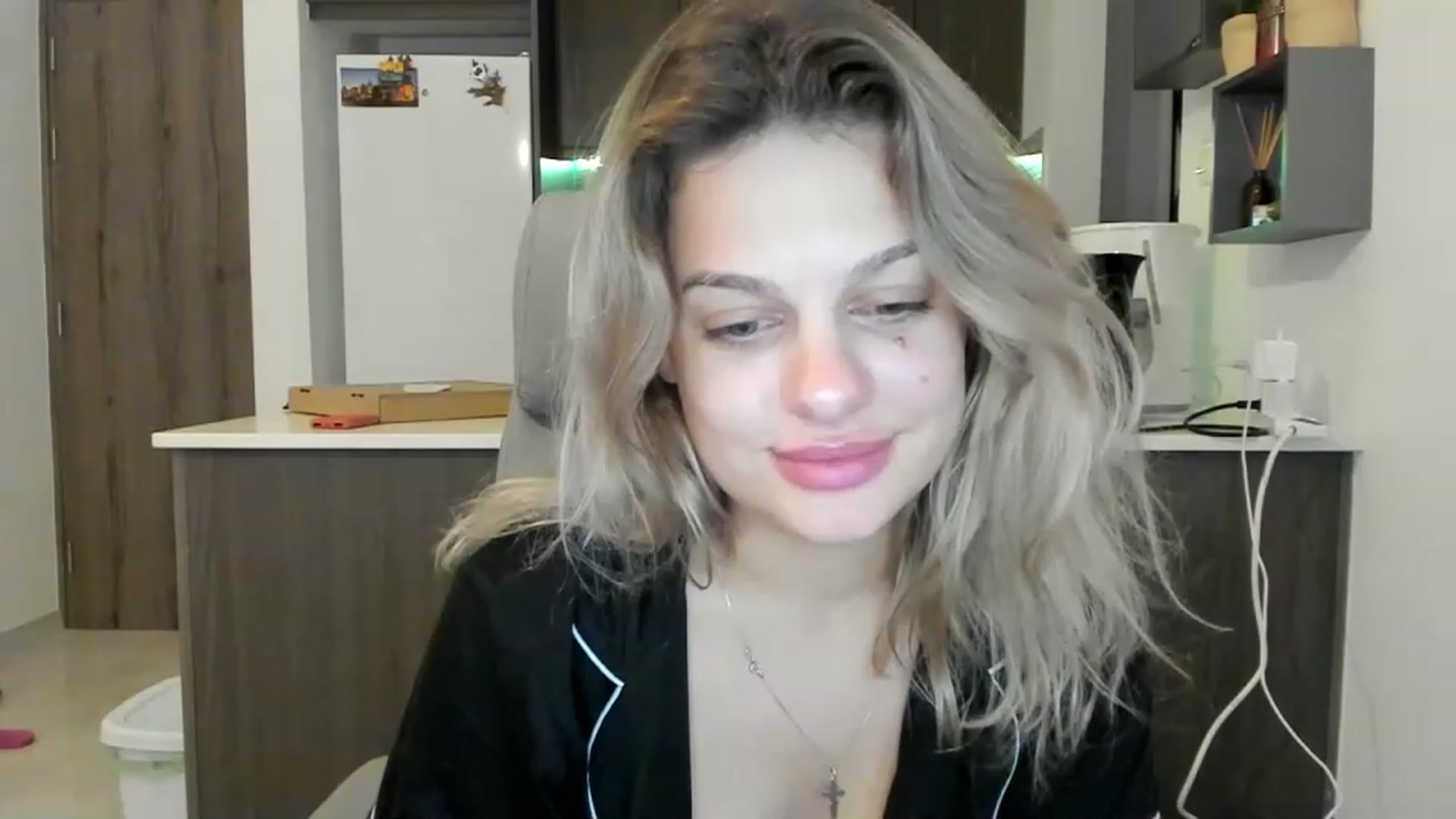 Gallery image thumbnail from LanaDeluxe's myfreecams stream on, 11/15/2022, 01:42 image 1 of 20
