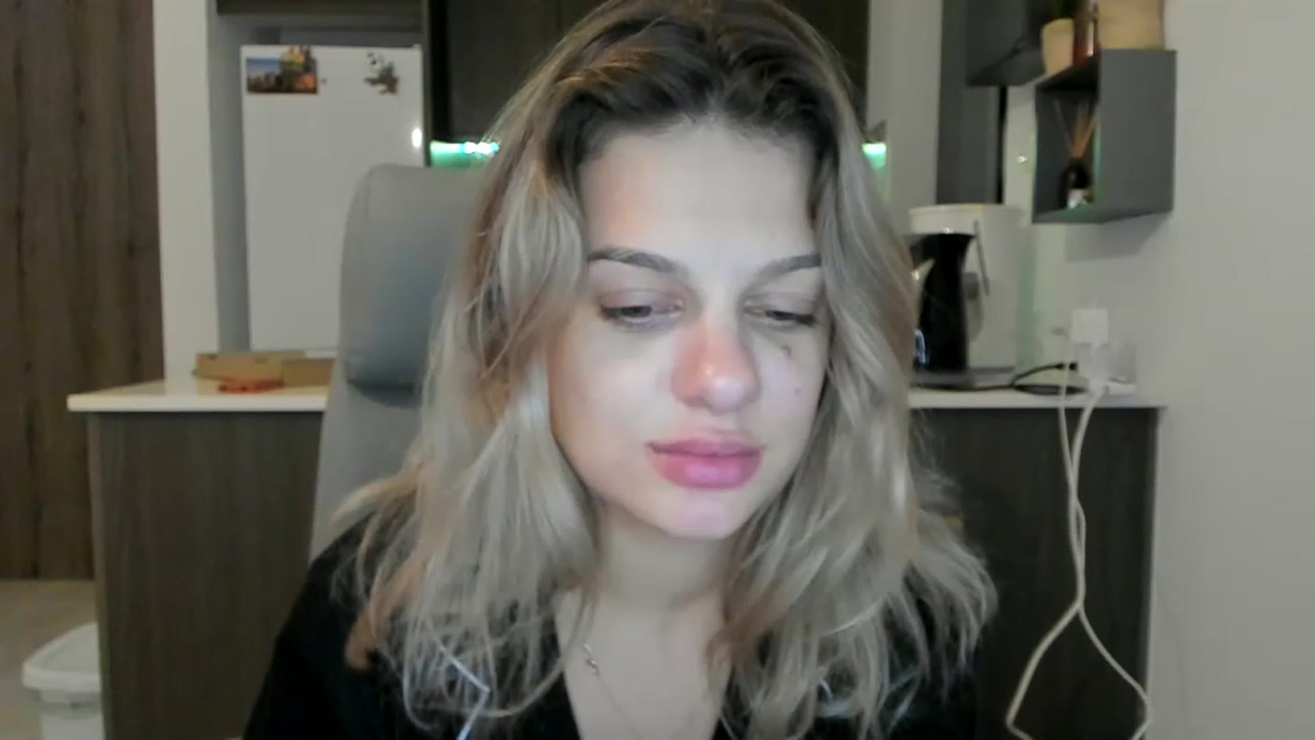 Gallery image thumbnail from LanaDeluxe's myfreecams stream on, 11/15/2022, 01:42 image 8 of 20