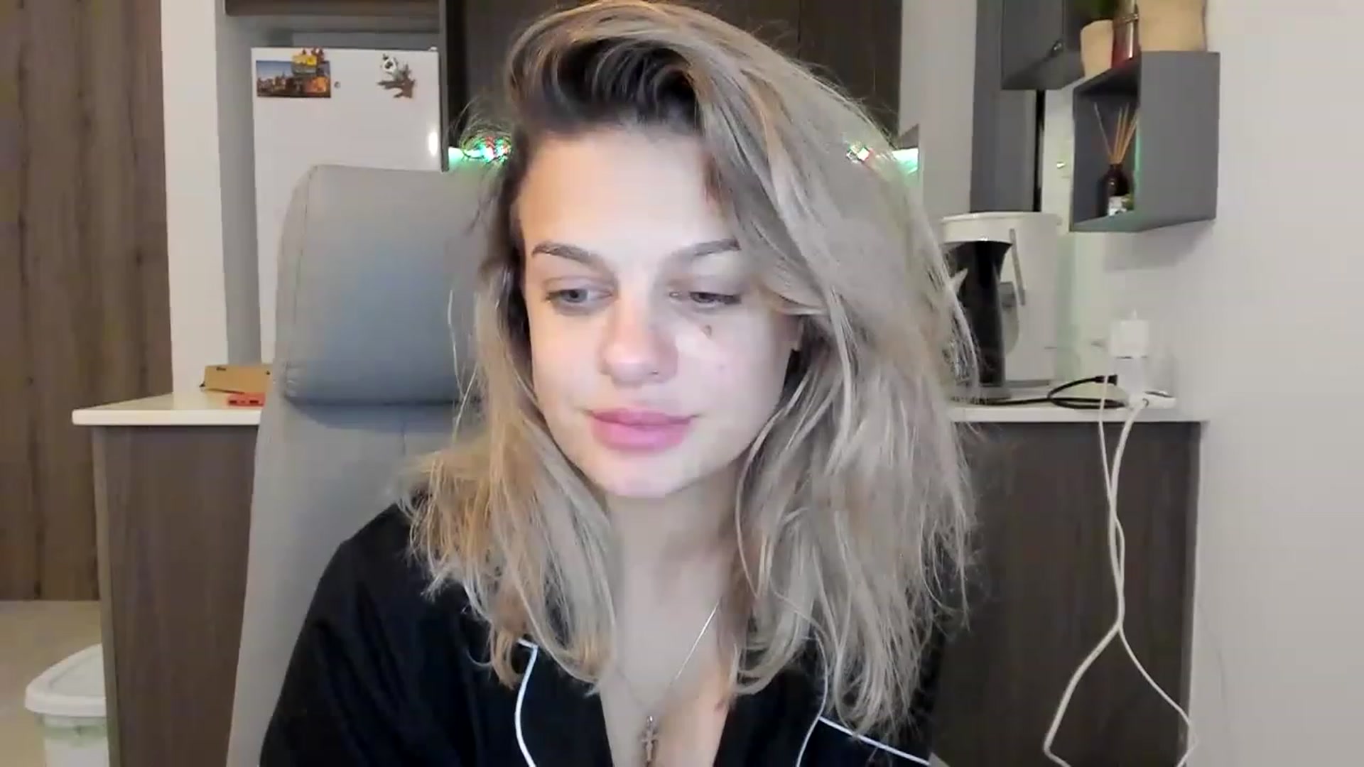Gallery image thumbnail from LanaDeluxe's myfreecams stream on, 11/15/2022, 01:42 image 15 of 20
