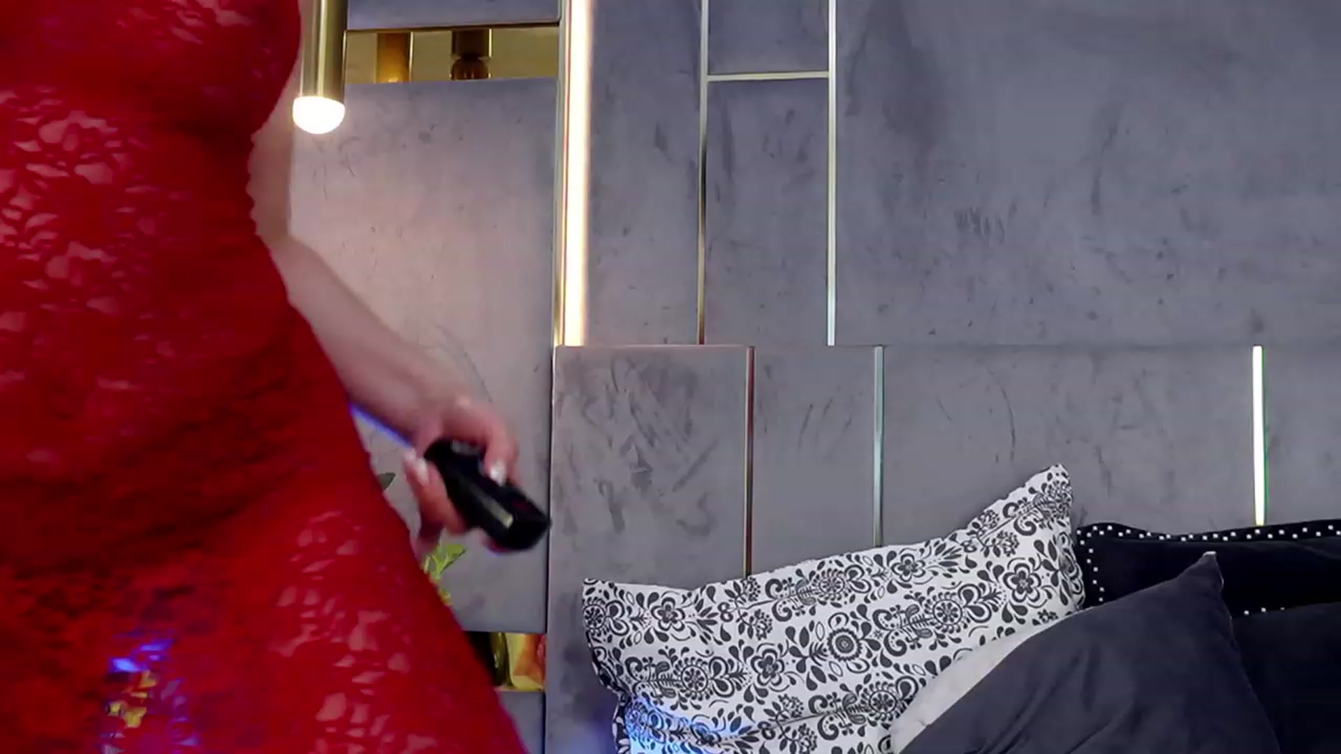 Gallery image thumbnail from LanaEden's myfreecams stream on, 12/11/2022, 13:19 image 8 of 20