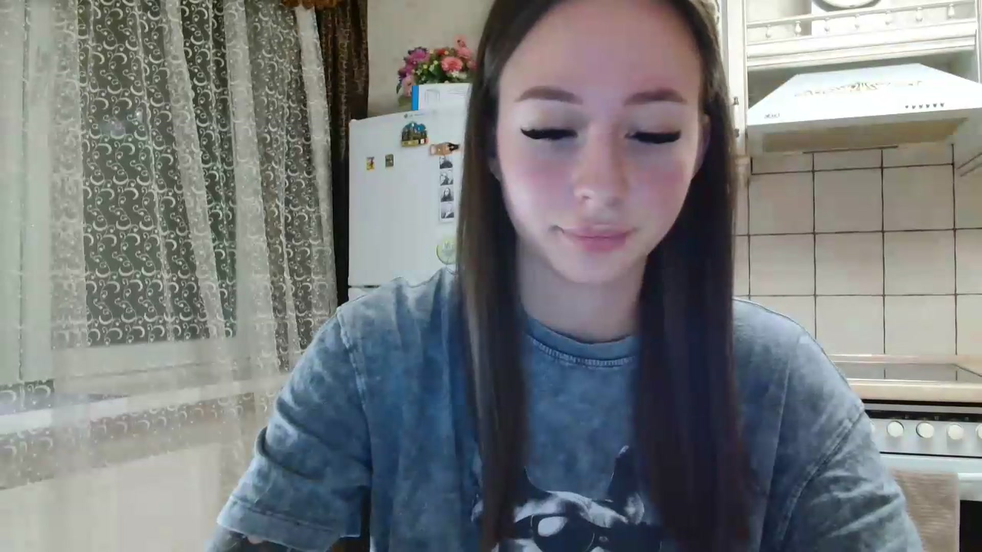 Gallery image thumbnail from LanaG's myfreecams stream on, 05/16/2026, 20:34 image 10 of 20