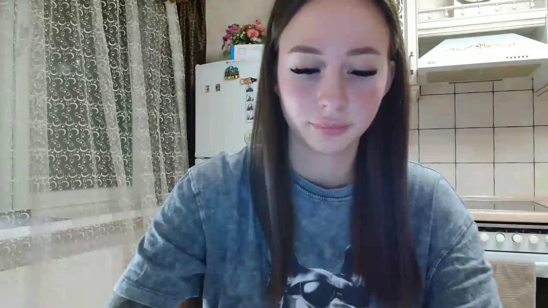 Gallery image thumbnail from LanaG's myfreecams stream on, 05/16/2026, 20:34 image 9 of 20