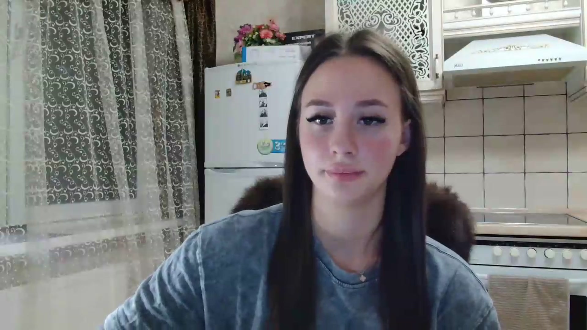 Gallery image thumbnail from LanaG's myfreecams stream on, 05/16/2026, 22:05 image 19 of 20