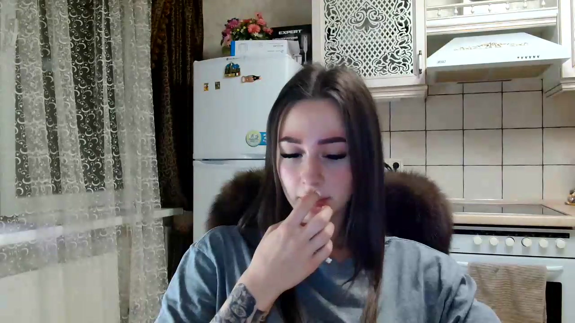 Gallery image thumbnail from LanaG's myfreecams stream on, 05/19/2026, 21:31 image 8 of 20
