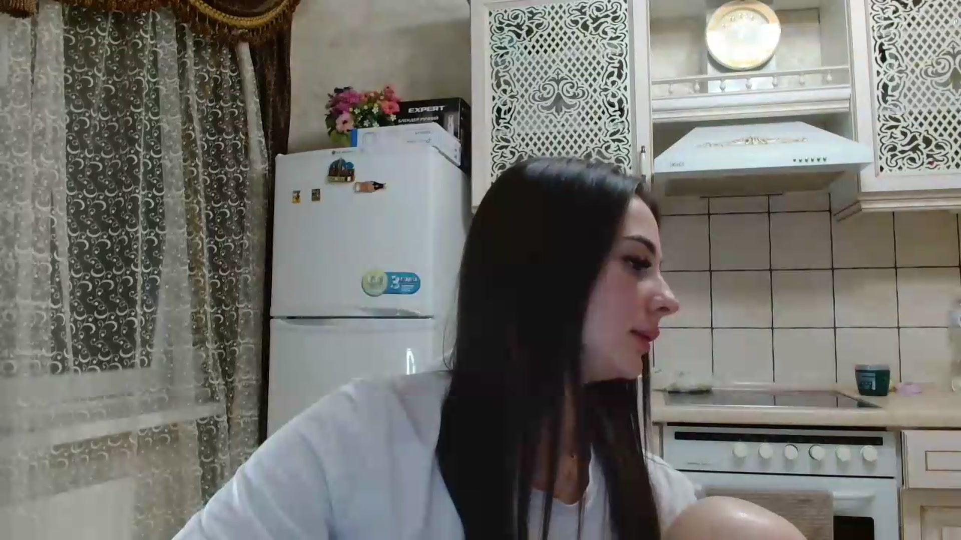Gallery image thumbnail from LanaG's myfreecams stream on, 05/29/2026, 20:11 image 9 of 20