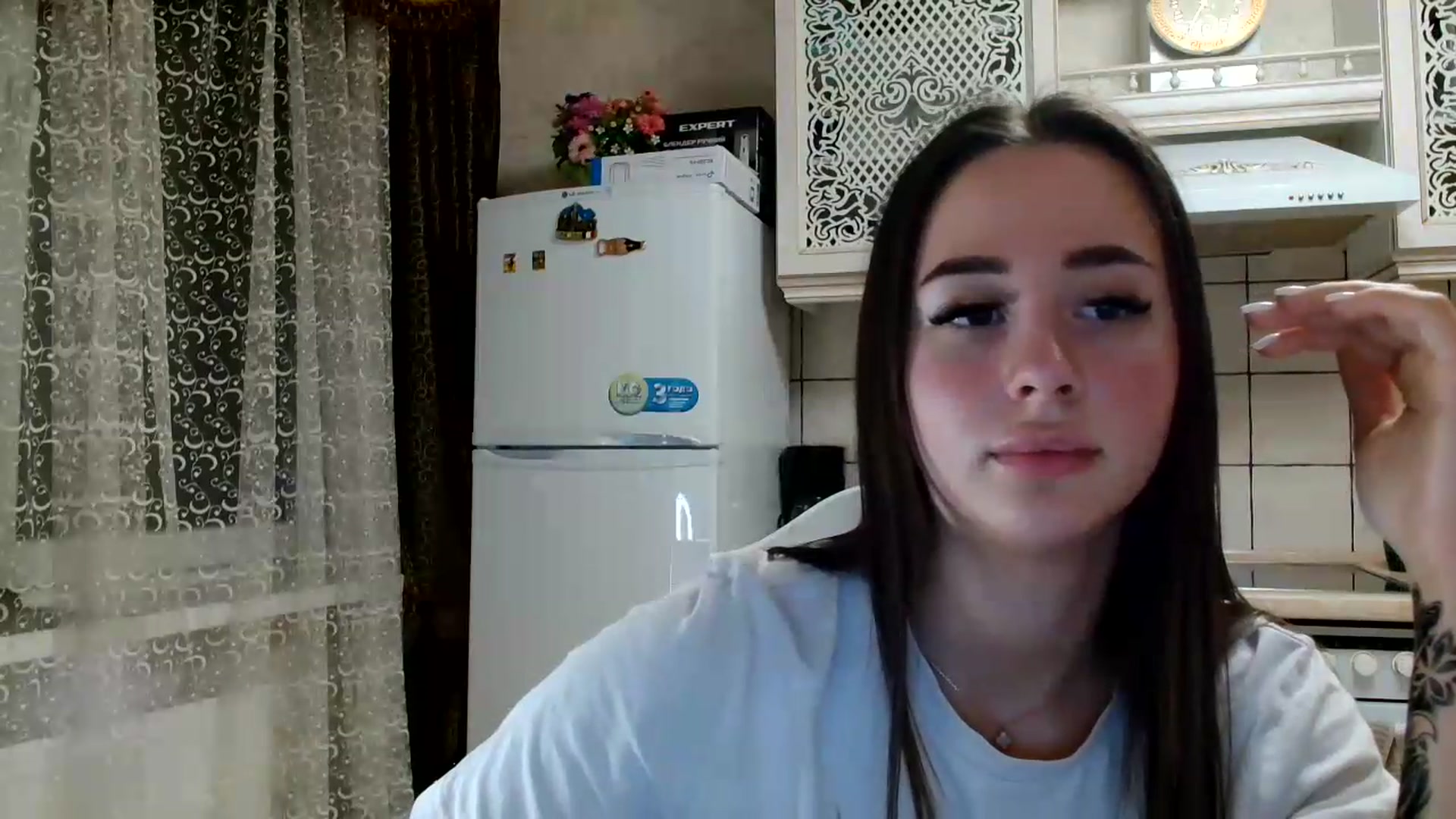 Gallery image thumbnail from LanaG's myfreecams stream on, 05/30/2026, 23:38 image 9 of 20