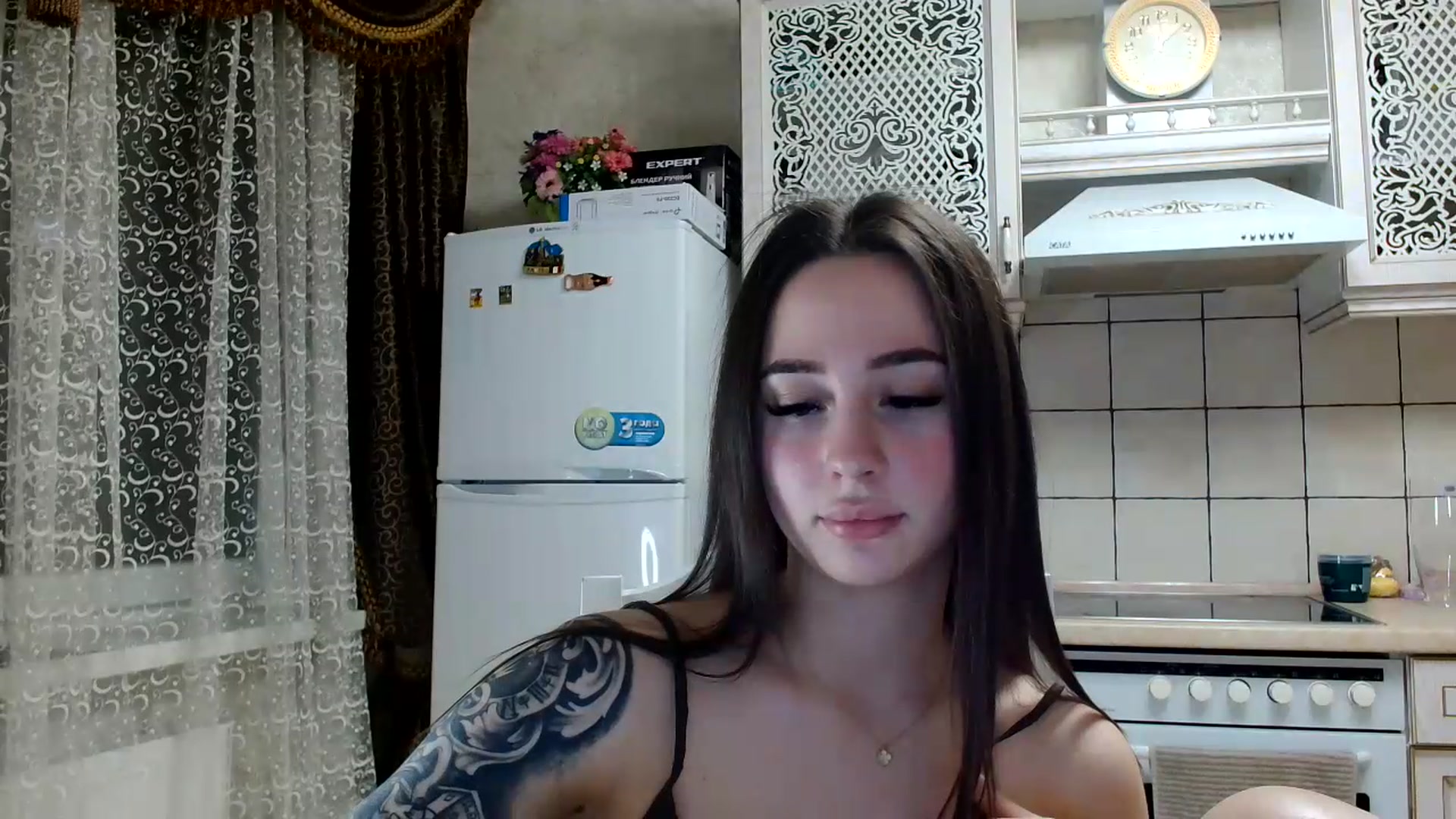 Gallery image thumbnail from LanaG's myfreecams stream on, 05/31/2026, 21:57 image 14 of 20