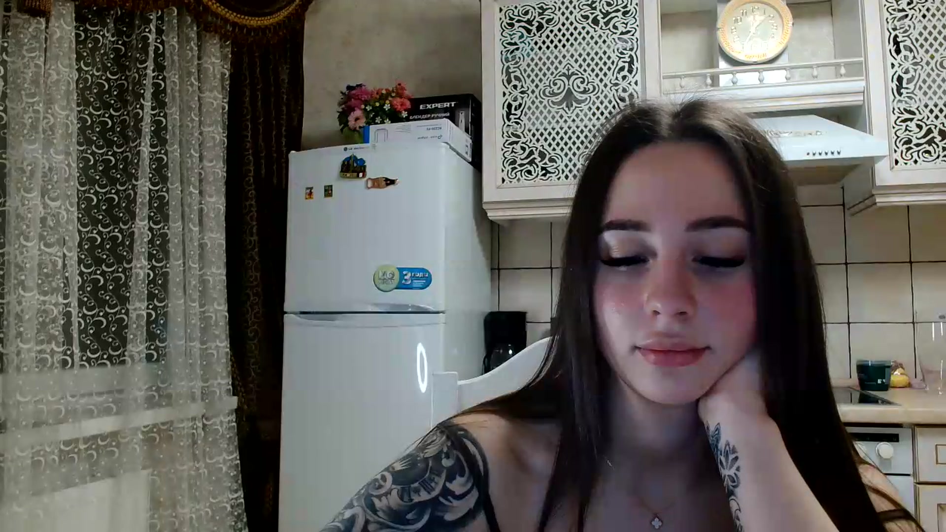 Gallery image thumbnail from LanaG's myfreecams stream on, 05/31/2026, 23:35 image 9 of 20