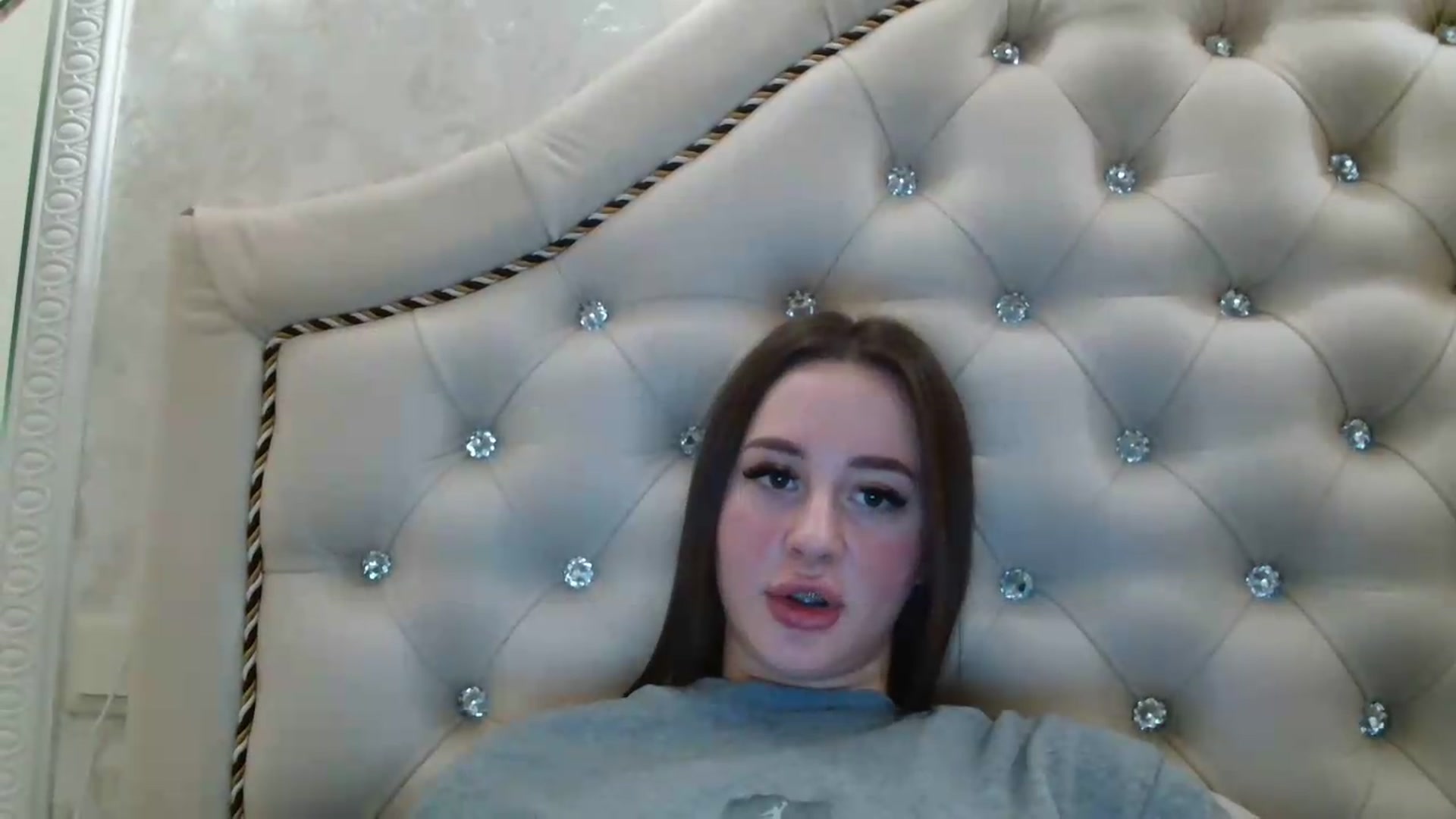Gallery image thumbnail from LanaG's myfreecams stream on, 06/04/2026, 21:46 image 17 of 20