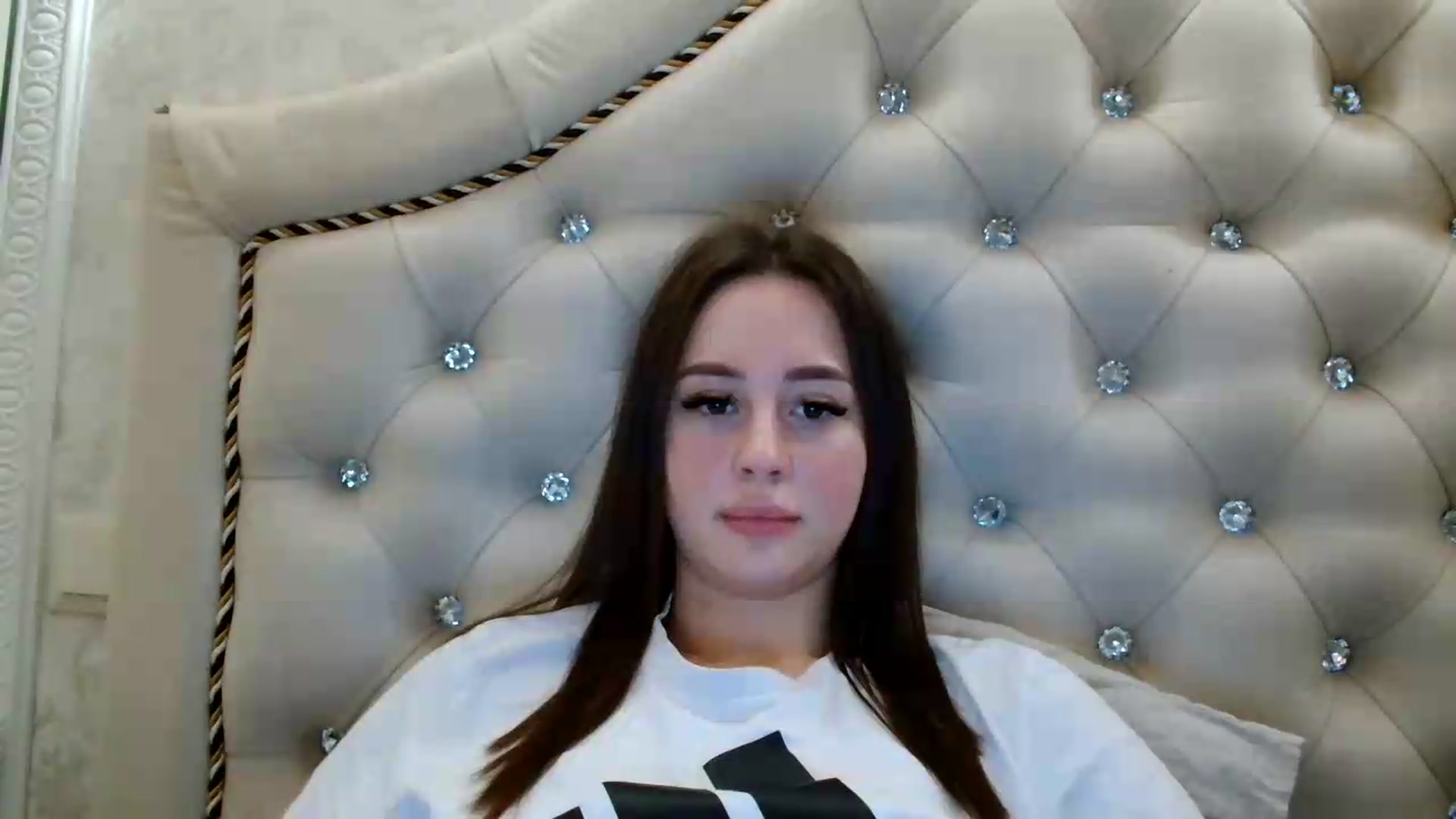 Gallery image thumbnail from LanaG's myfreecams stream on, 06/07/2026, 22:42 image 19 of 20