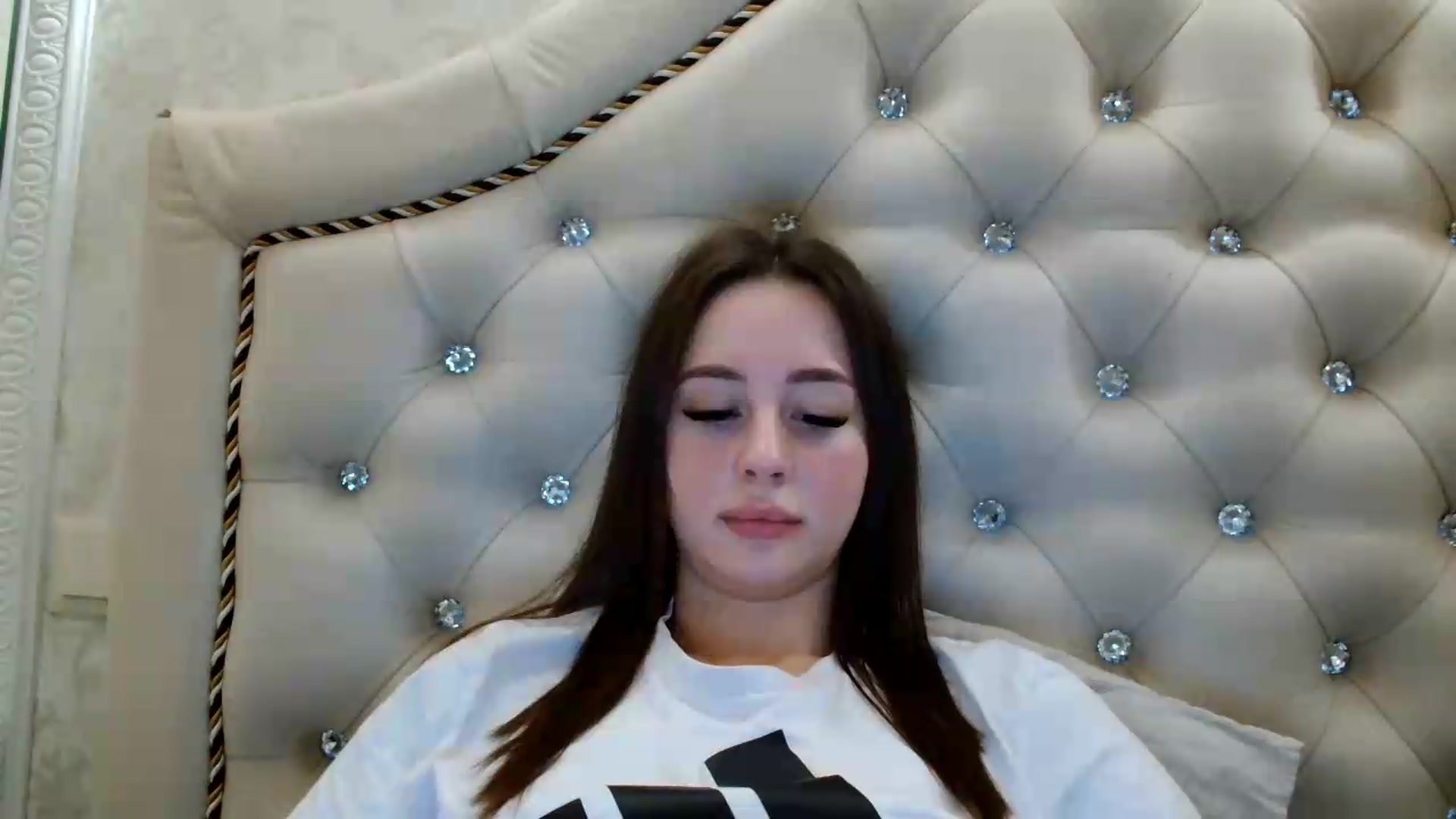 Gallery image thumbnail from LanaG's myfreecams stream on, 06/07/2026, 22:42 image 18 of 20