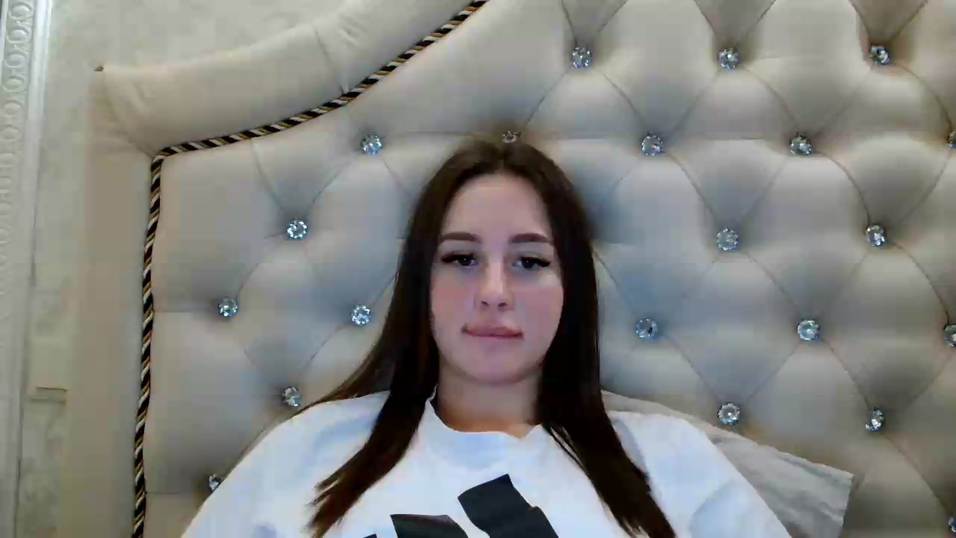 Gallery image thumbnail from LanaG's myfreecams stream on, 06/07/2026, 22:42 image 17 of 20
