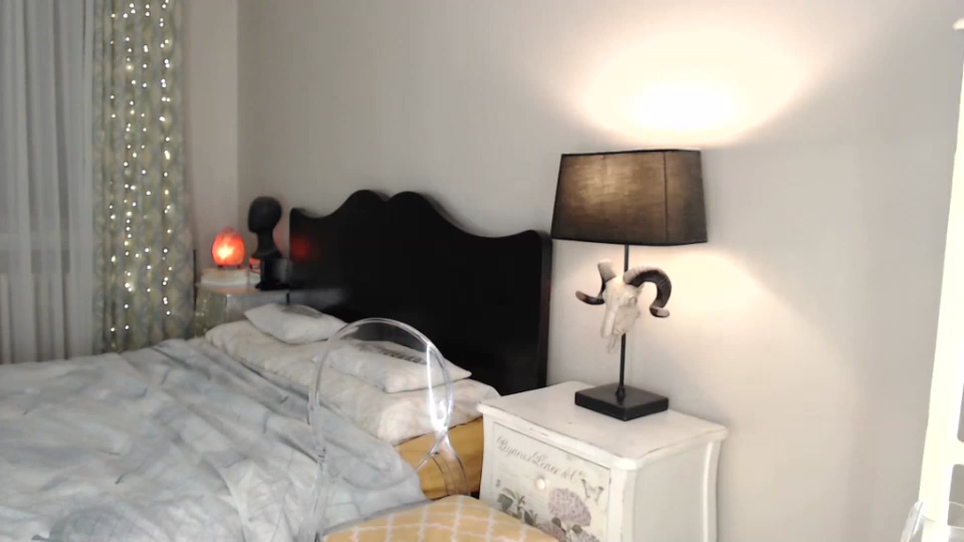 Gallery image thumbnail from LanaIvans's myfreecams stream on, 11/27/2022, 19:06 image 11 of 20