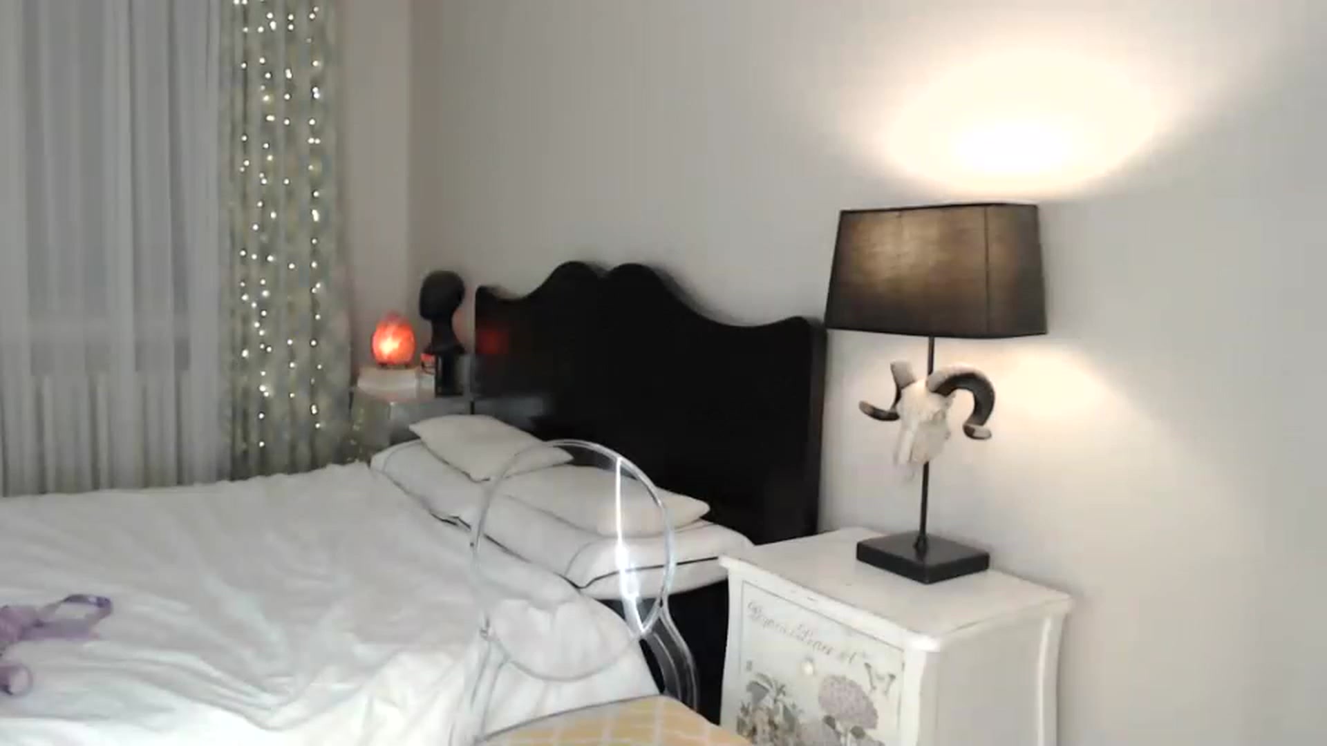 Gallery image thumbnail from LanaIvans's myfreecams stream on, 12/02/2022, 19:07 image 10 of 20