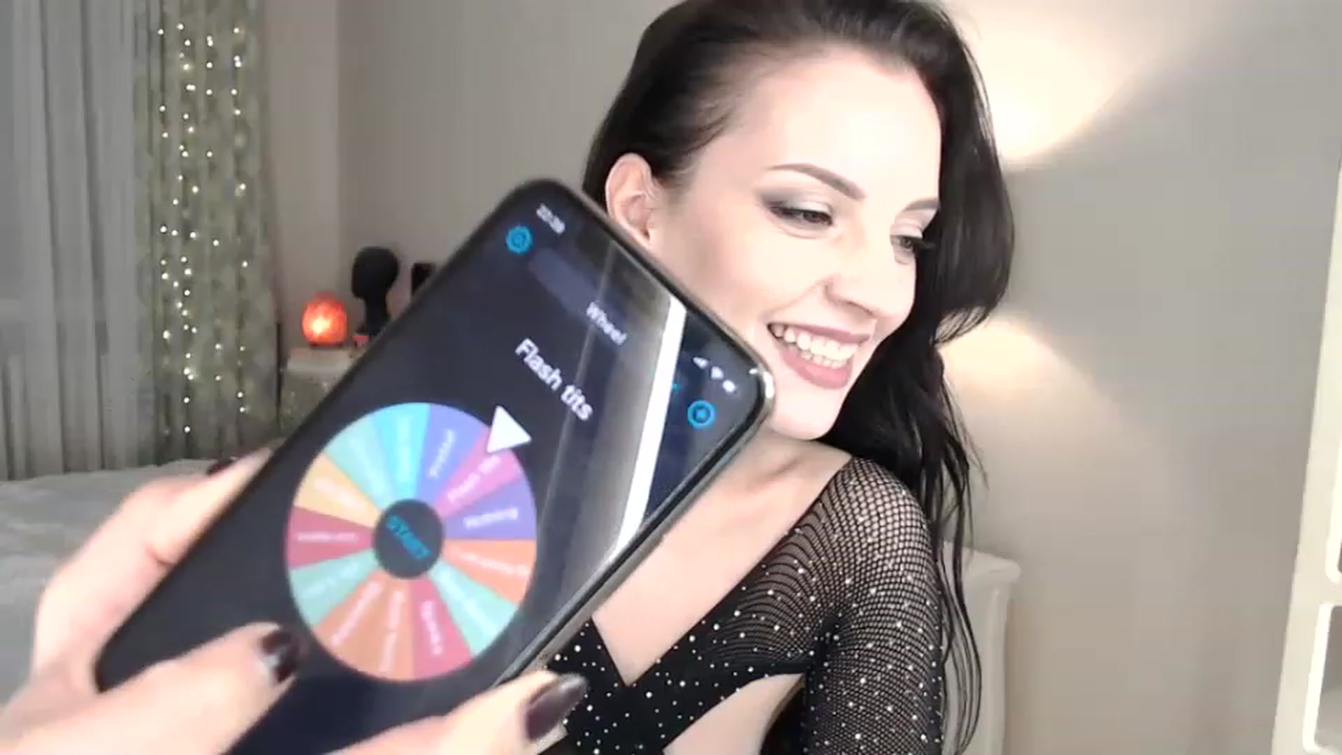 Gallery image thumbnail from LanaIvans's myfreecams stream on, 12/11/2022, 20:59 image 13 of 20