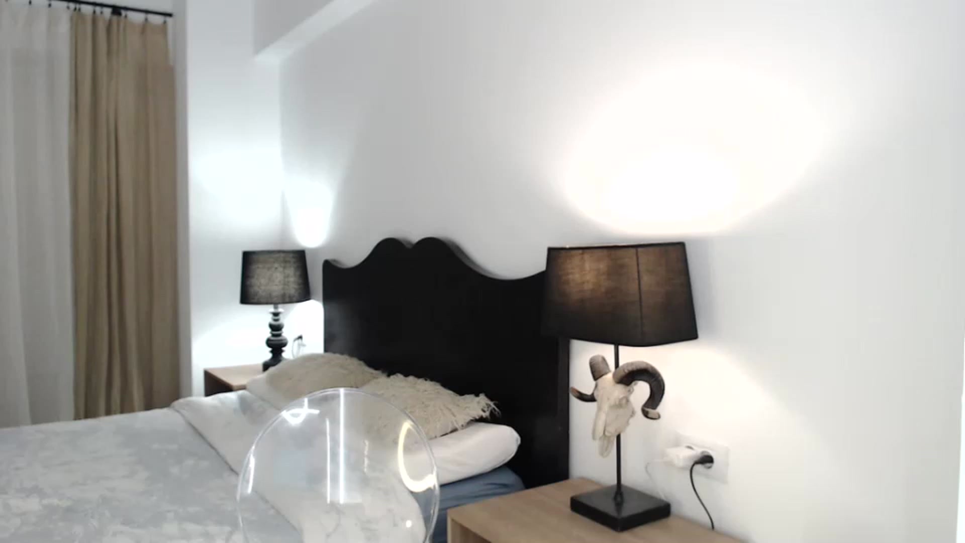 Gallery image thumbnail from LanaIvans's myfreecams stream on, 03/19/2023, 24:15 image 1 of 20