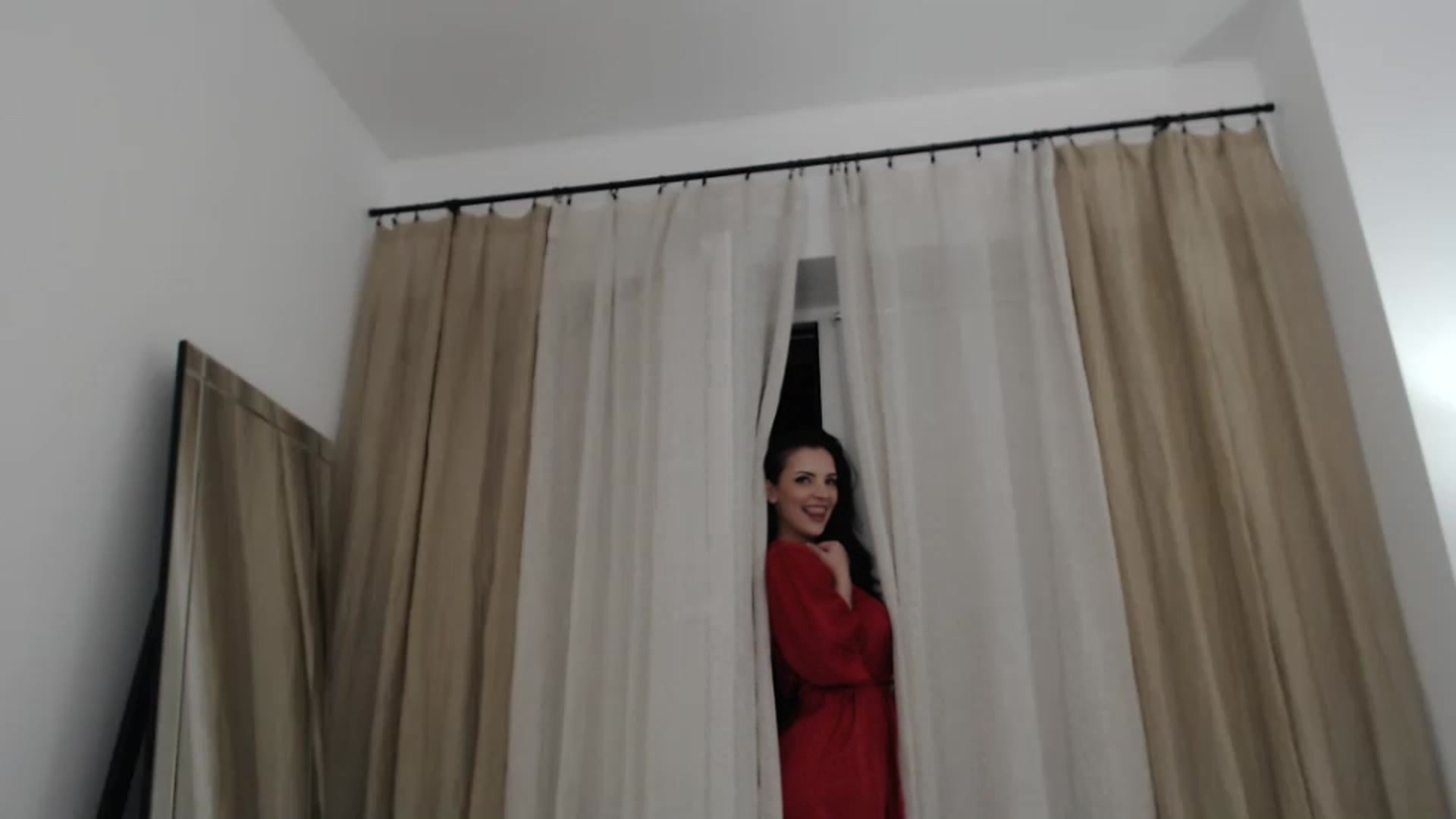 Gallery image thumbnail from LanaIvans's myfreecams stream on, 05/06/2023, 20:44 image 19 of 20