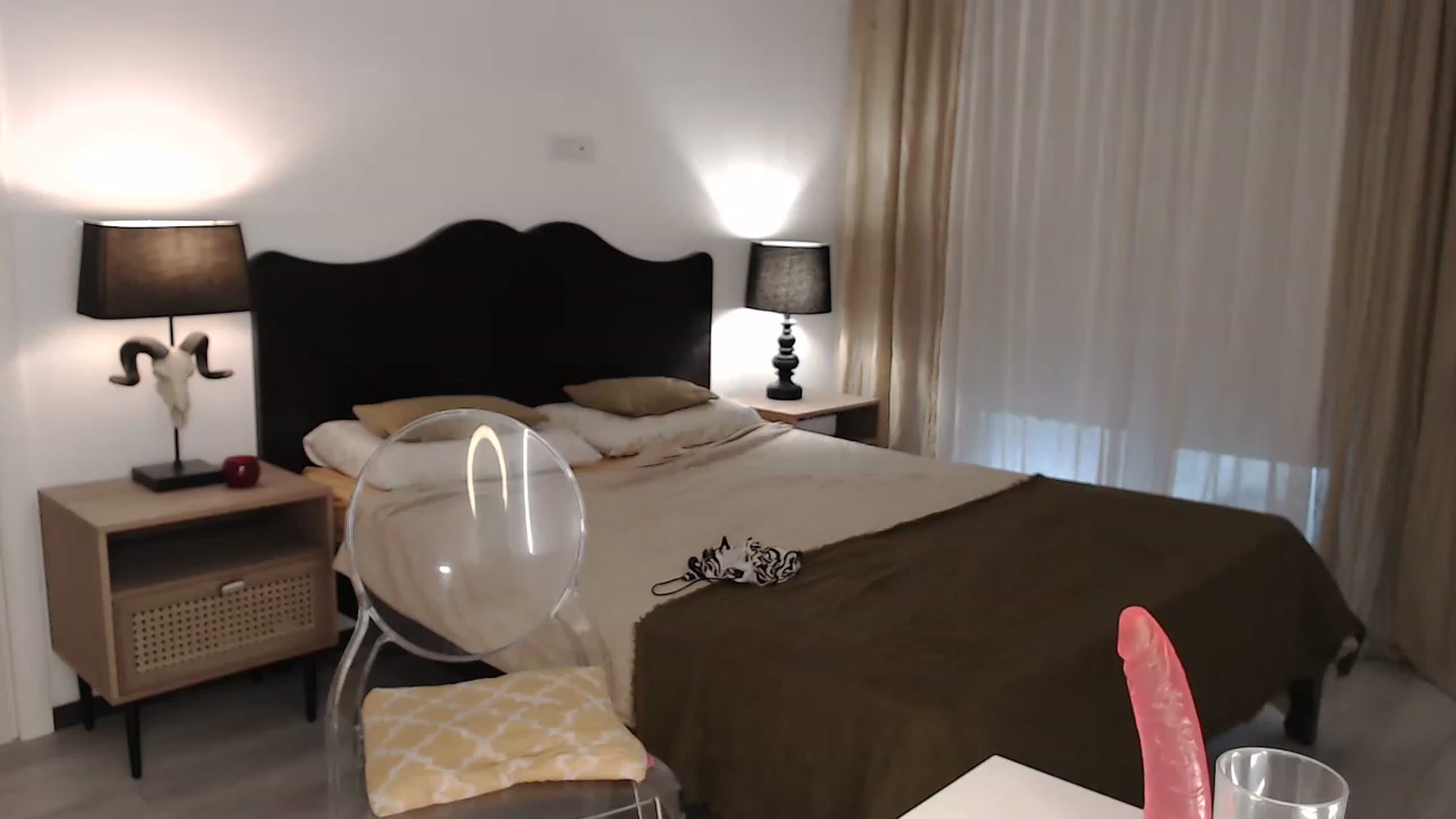 Gallery image thumbnail from LanaIvans's myfreecams stream on, 07/02/2023, 17:40 image 19 of 20