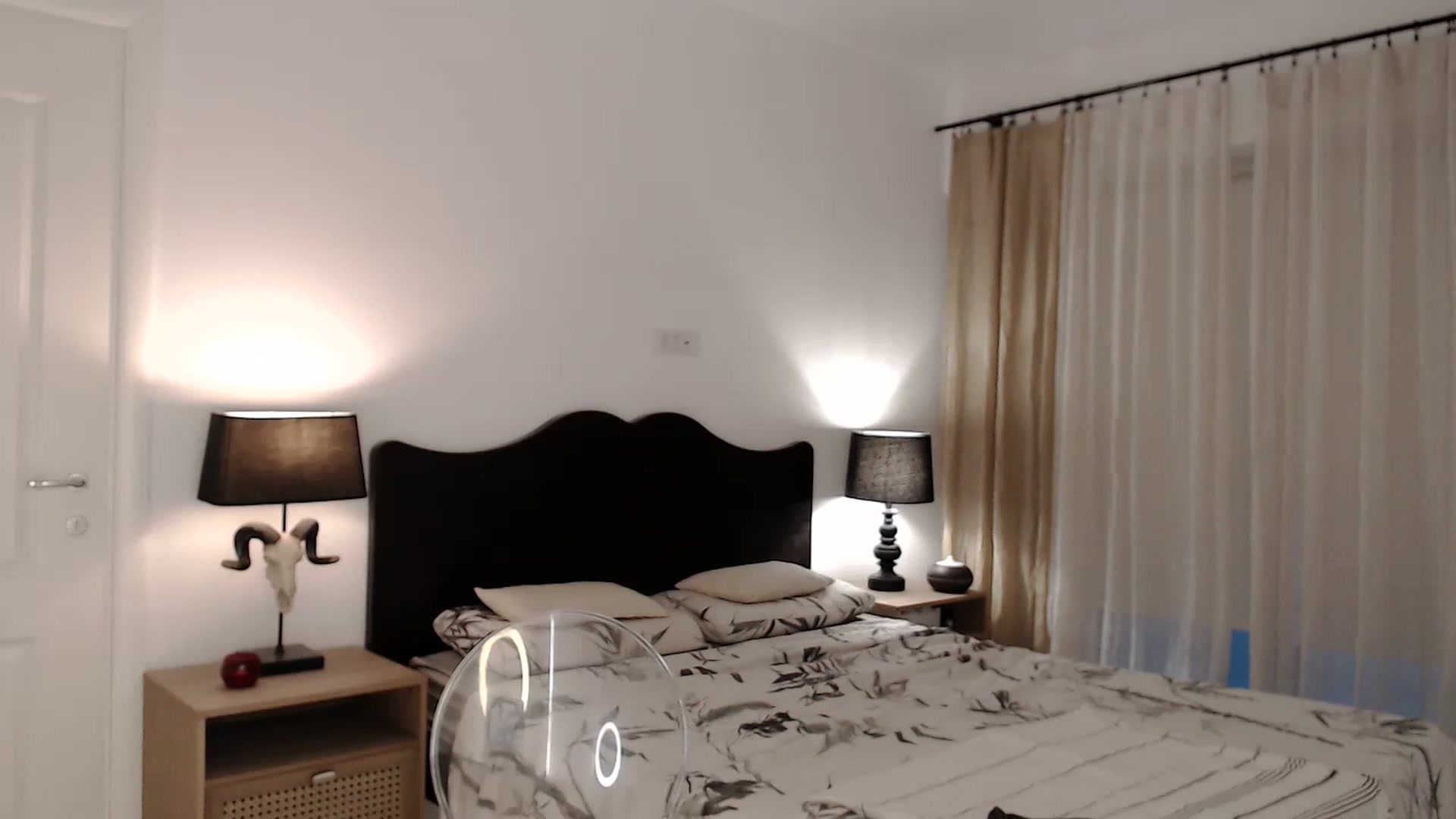 Gallery image thumbnail from LanaIvans's myfreecams stream on, 07/19/2023, 18:57 image 10 of 20