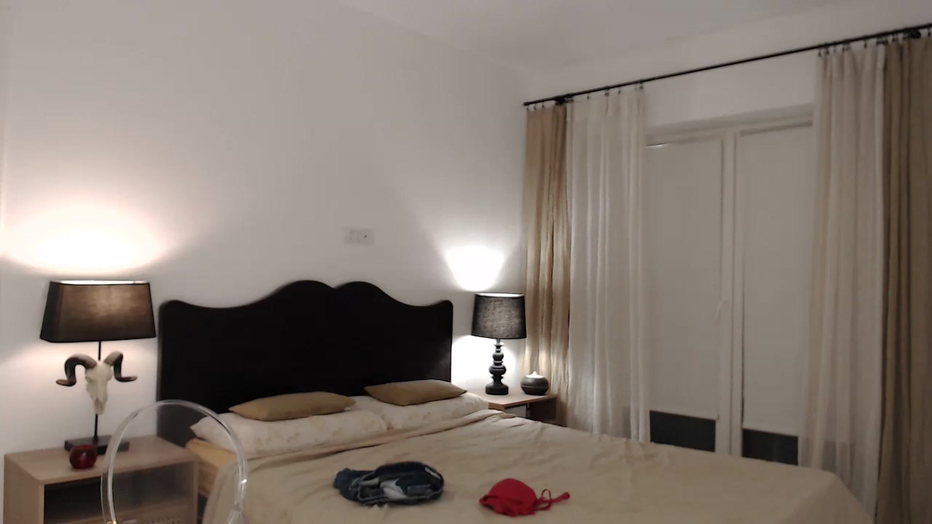 Gallery image thumbnail from LanaIvans's myfreecams stream on, 08/20/2023, 18:36 image 10 of 20