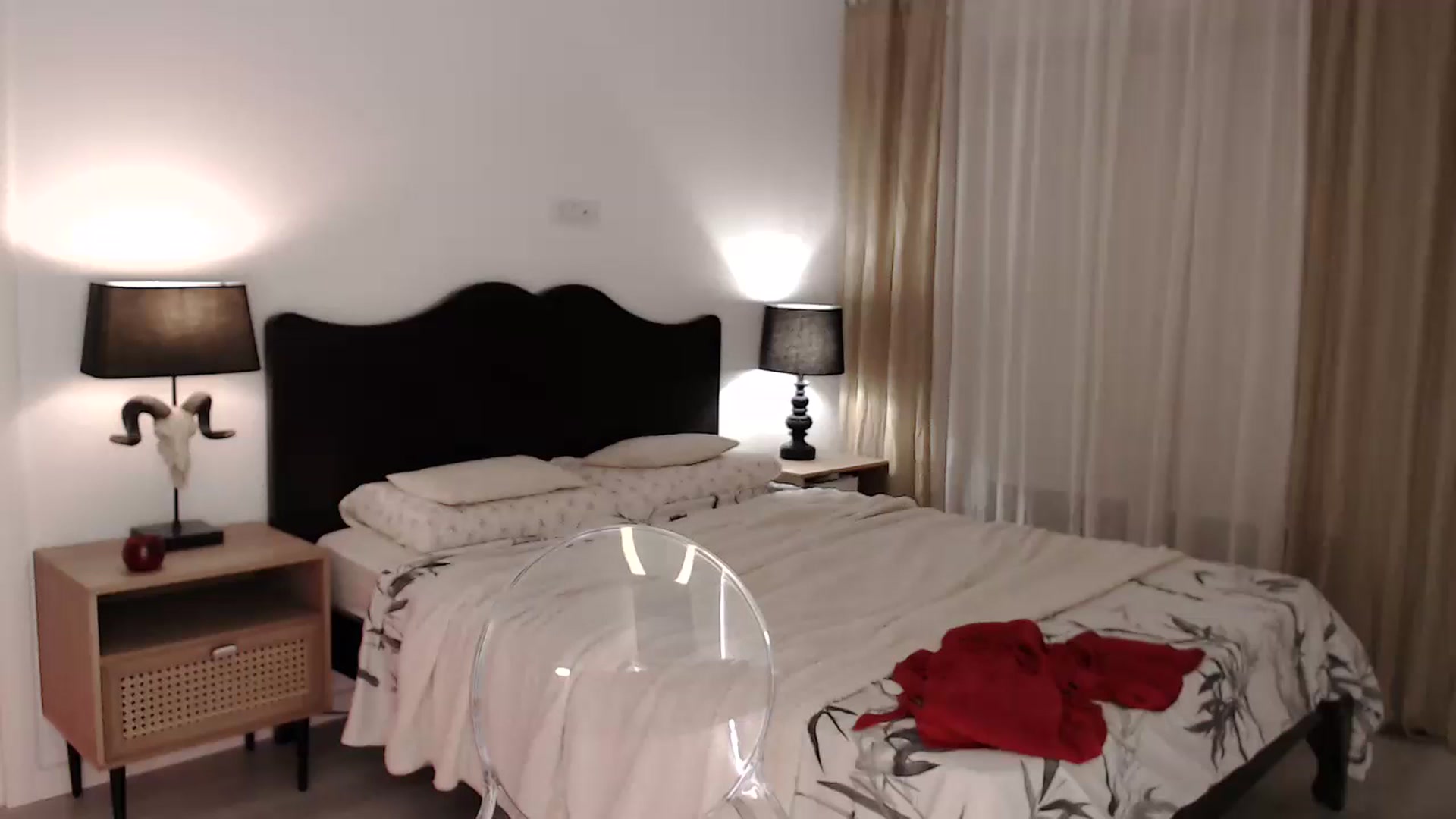 Gallery image thumbnail from LanaIvans's myfreecams stream on, 11/18/2023, 20:57 image 11 of 20