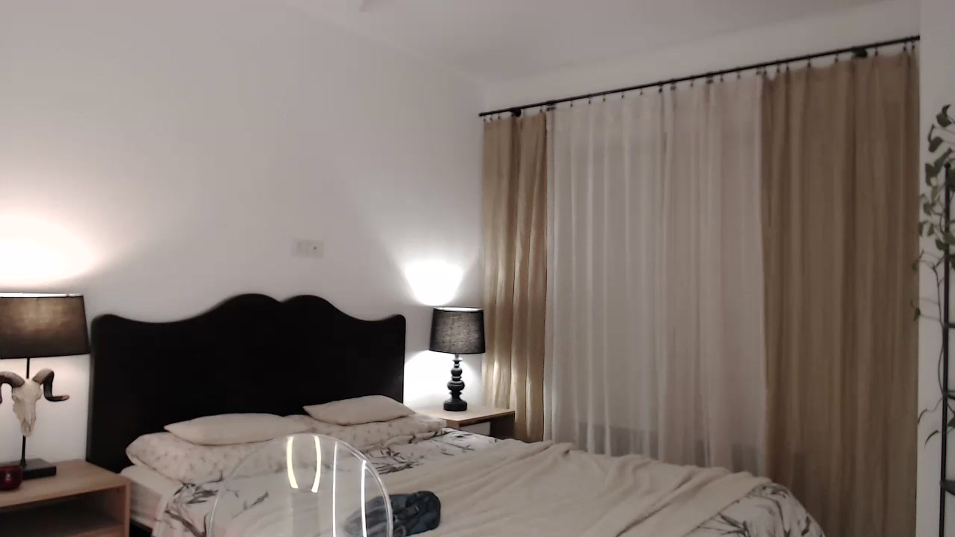 Gallery image thumbnail from LanaIvans's myfreecams stream on, 11/30/2023, 20:25 image 15 of 20
