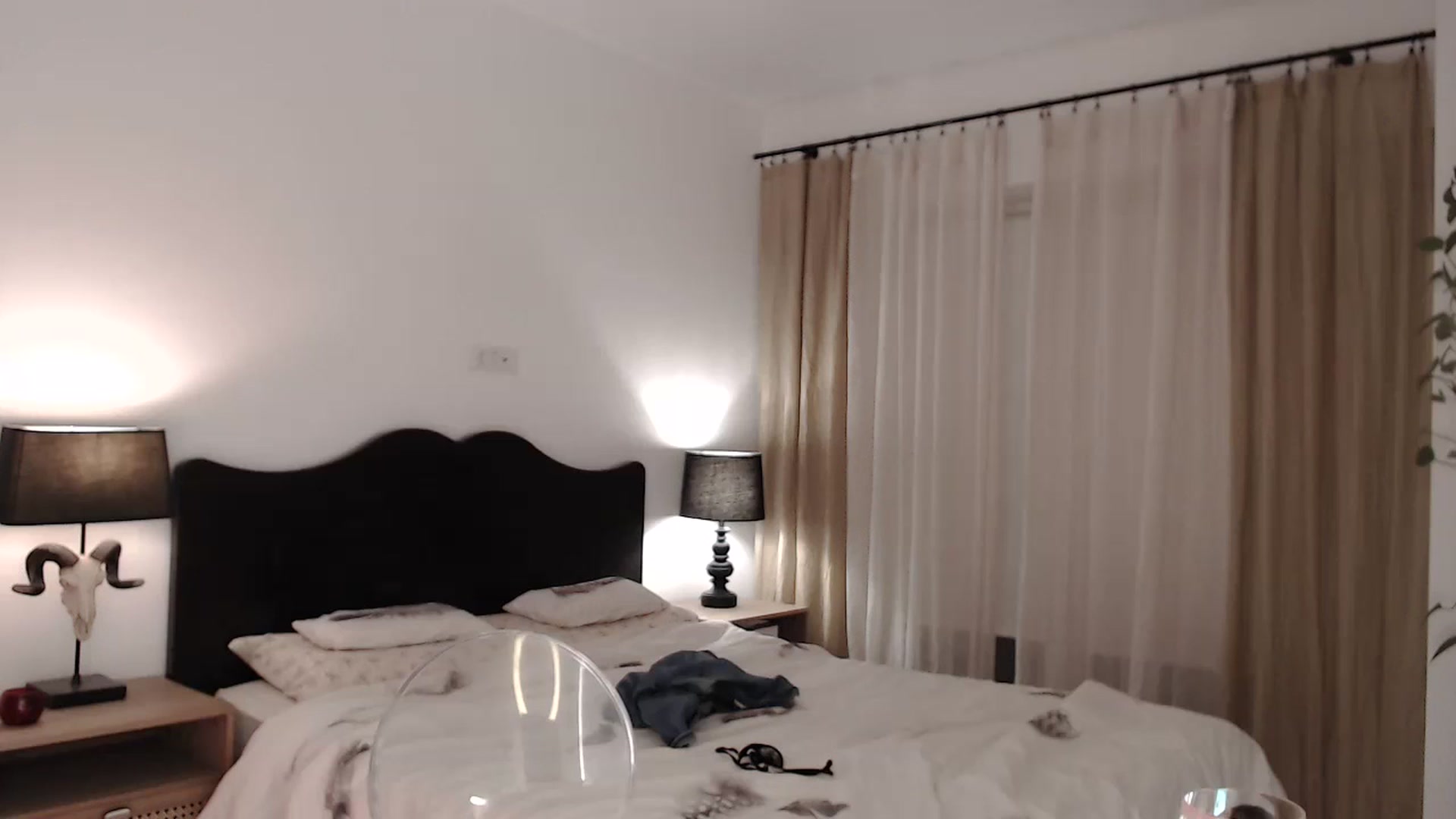 Gallery image thumbnail from LanaIvans's myfreecams stream on, 01/06/2024, 18:14 image 18 of 20