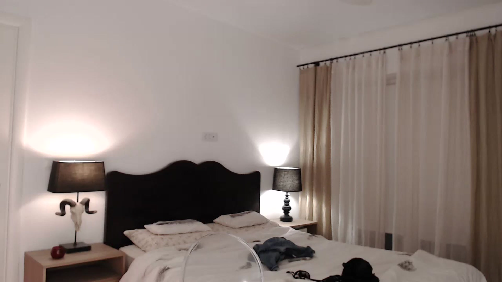 Gallery image thumbnail from LanaIvans's myfreecams stream on, 01/06/2024, 21:34 image 8 of 20