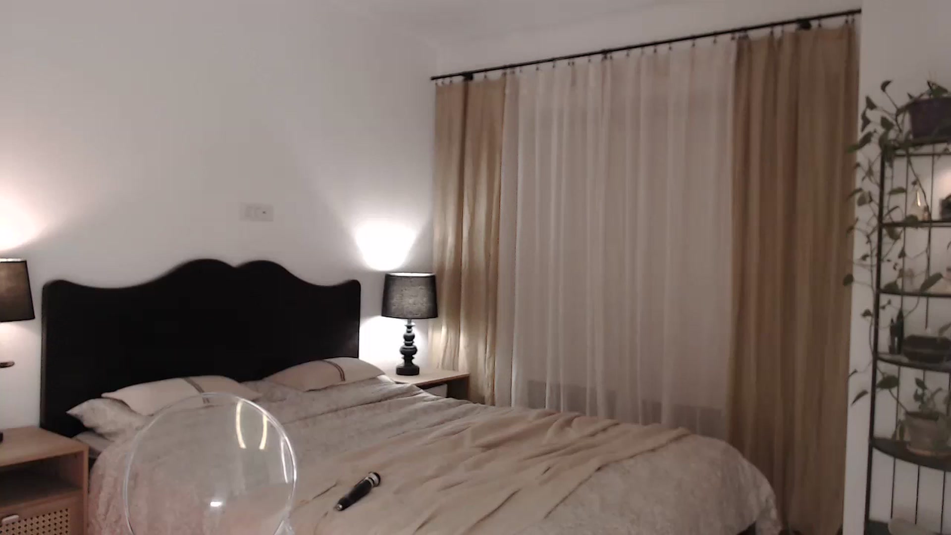 Gallery image thumbnail from LanaIvans's myfreecams stream on, 01/31/2024, 21:03 image 8 of 20